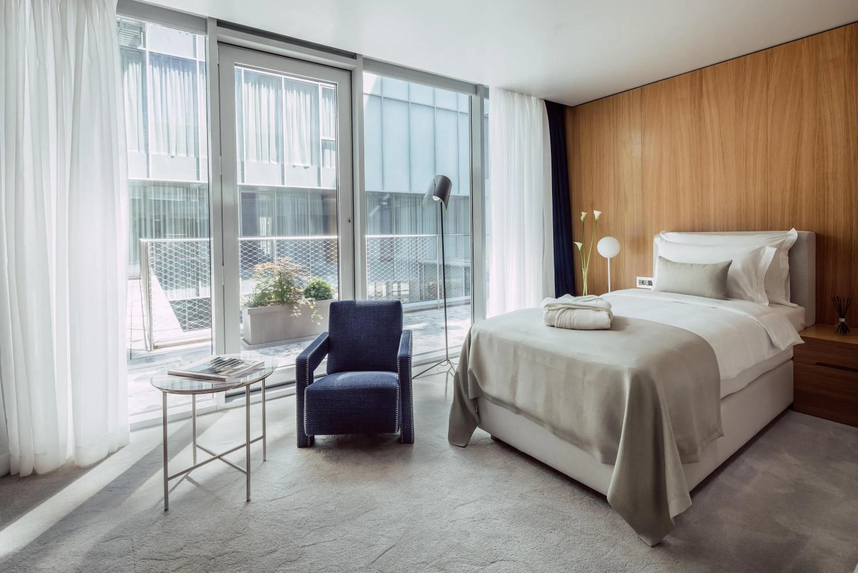 Bed in Met Boutique Hotel