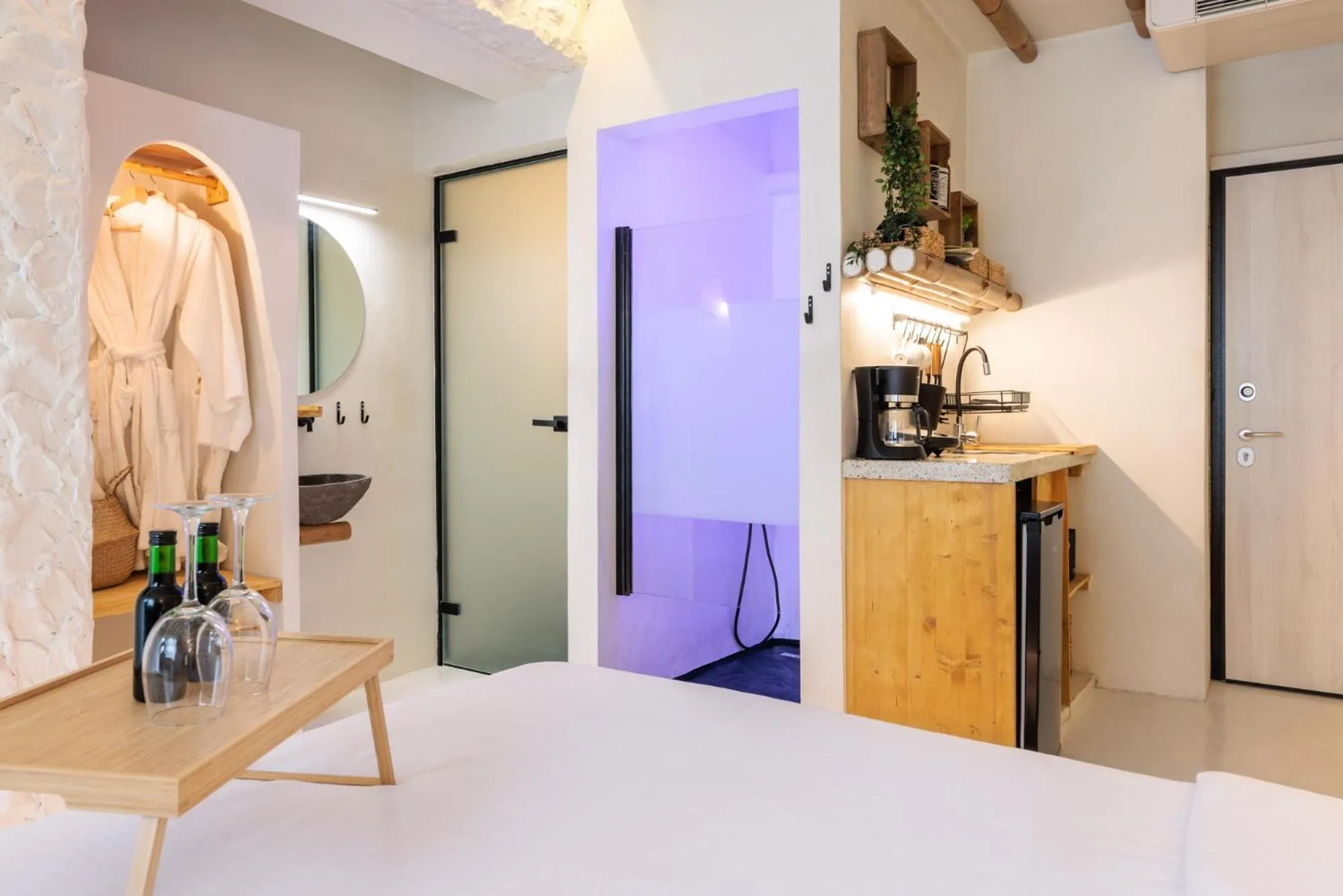 Photo of the whole room, Bed in Marabou Unique Stay