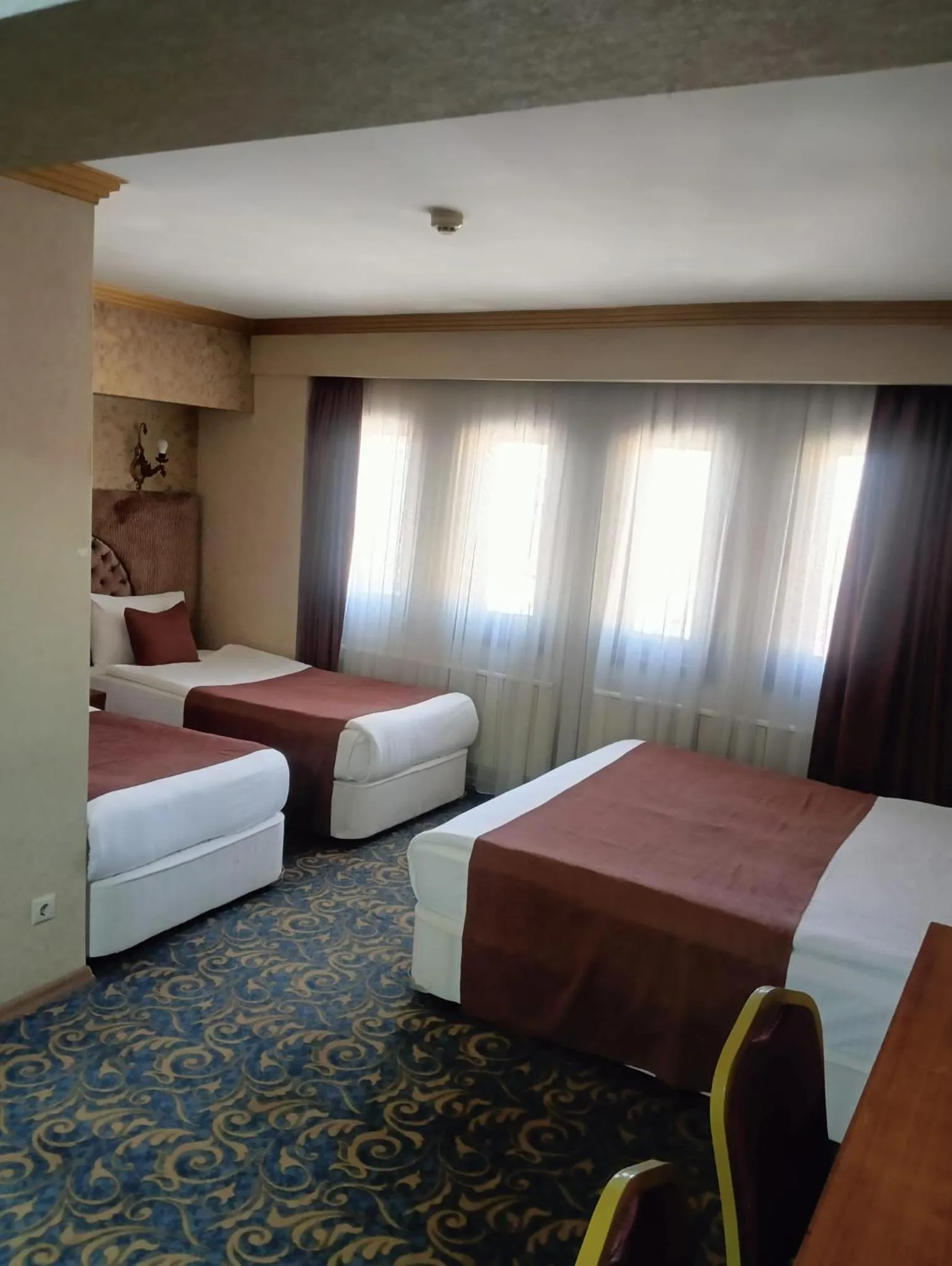 Bedroom, Bed in SARR TAC MAHAL HOTEl