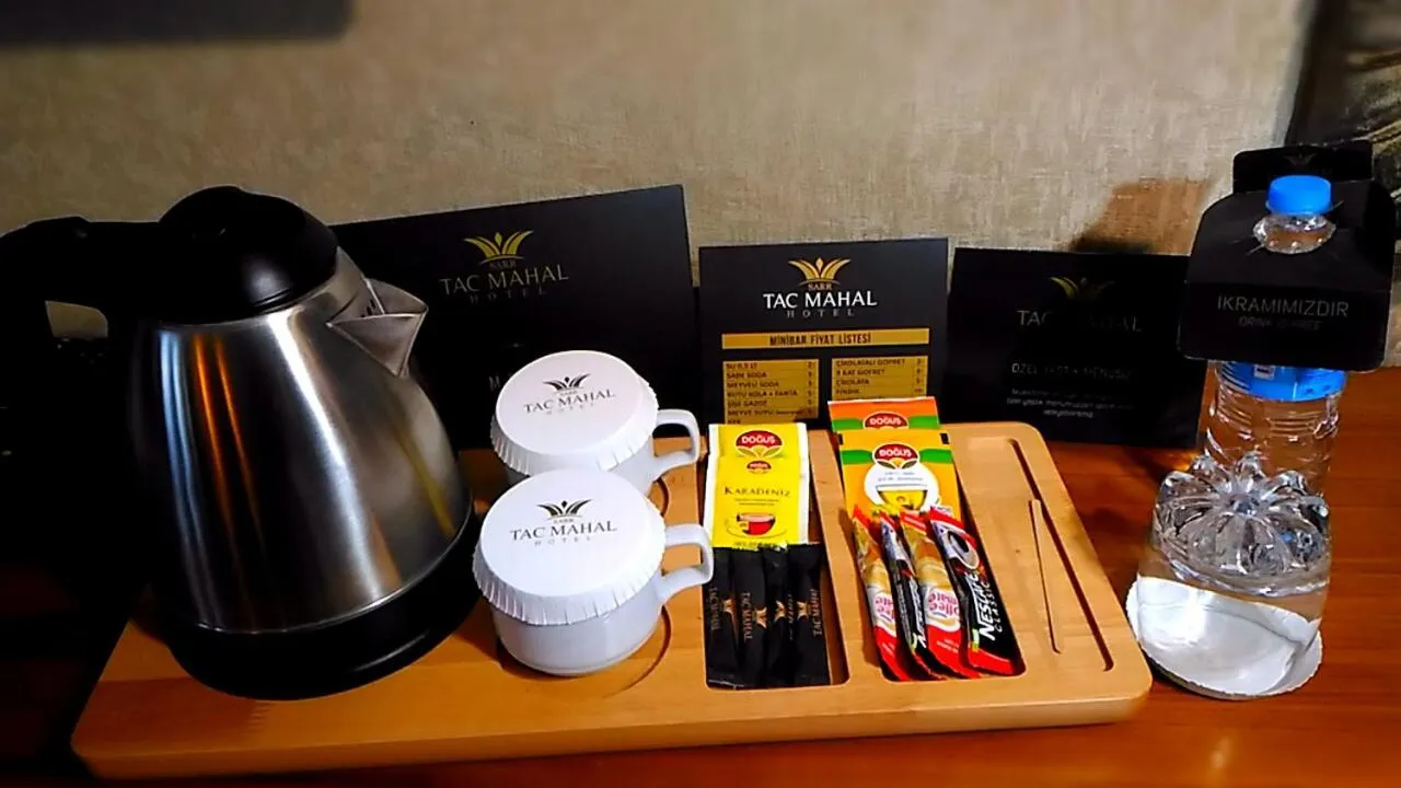 Coffee/tea facilities in SARR TAC MAHAL HOTEl