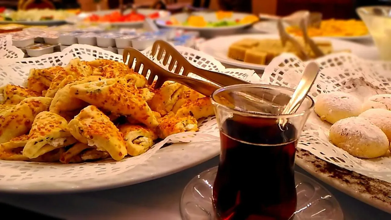 SARR TAC MAHAL HOTEl