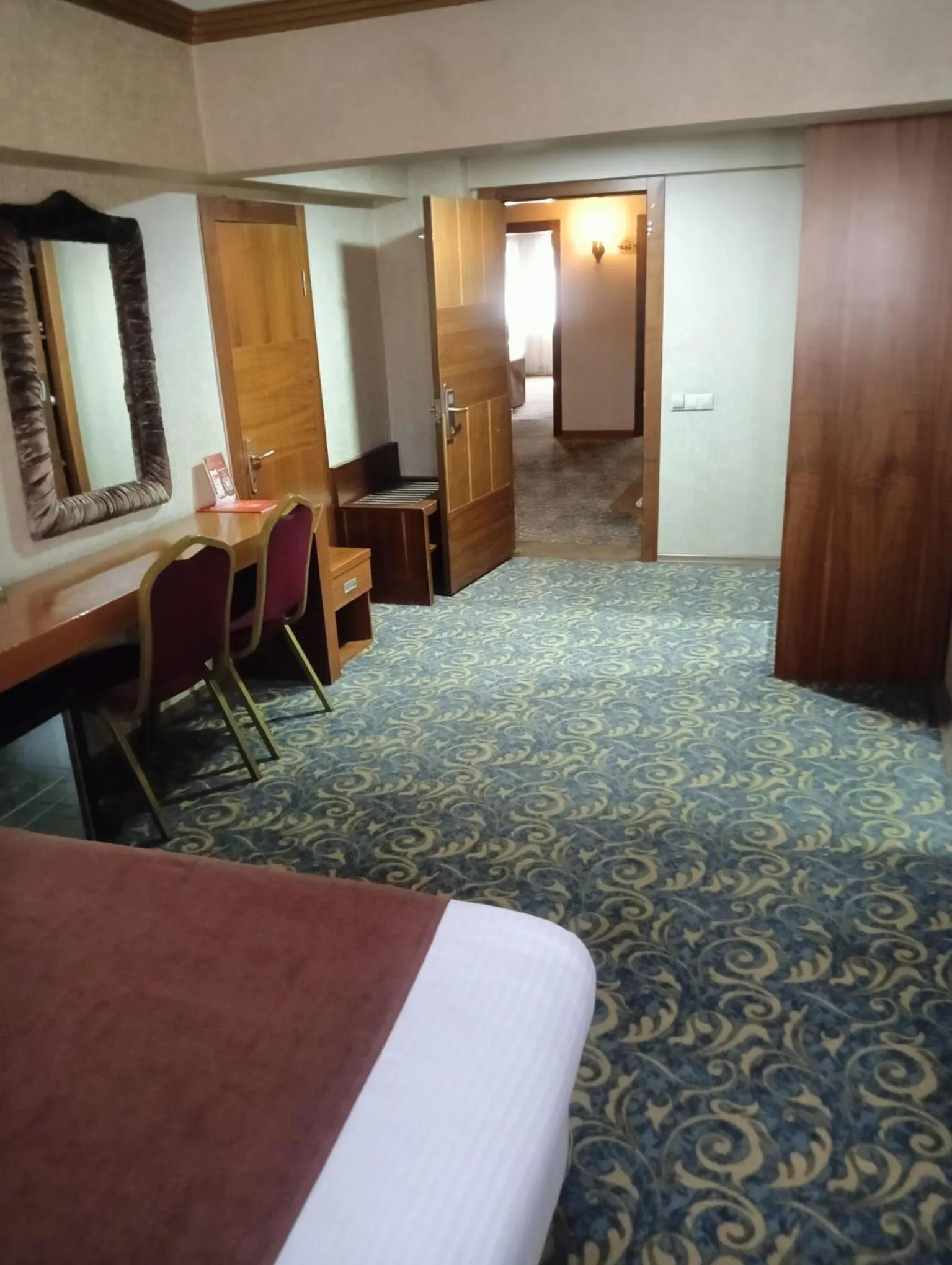 Bedroom, Bed in SARR TAC MAHAL HOTEl