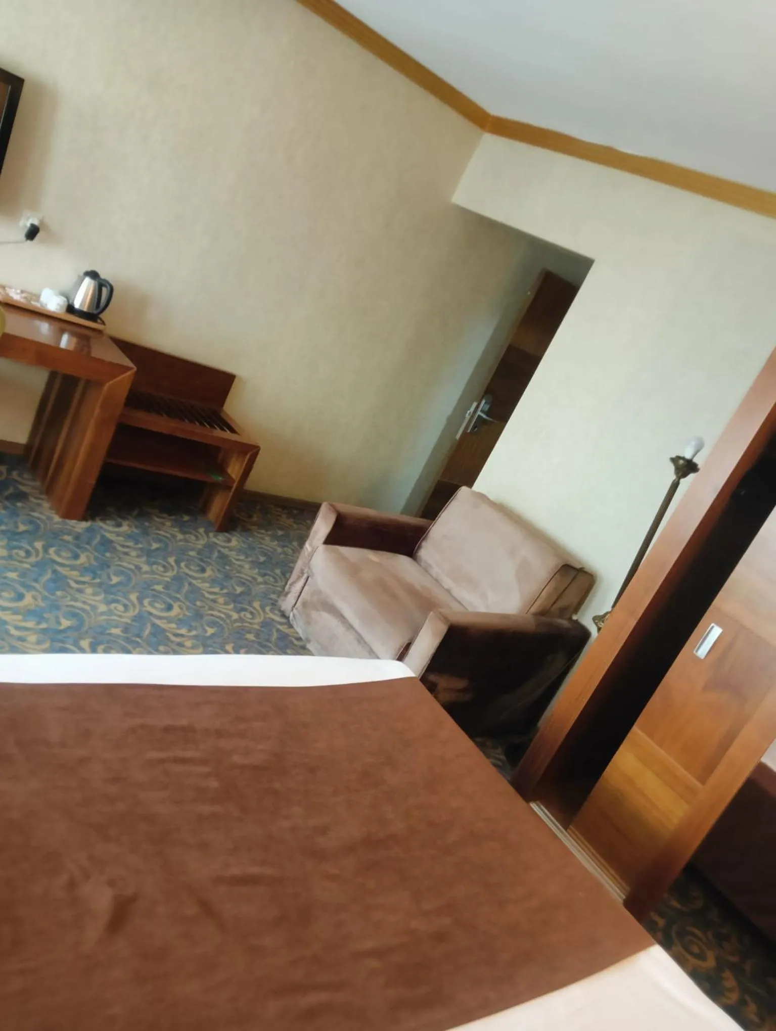 Bed in SARR TAC MAHAL HOTEl