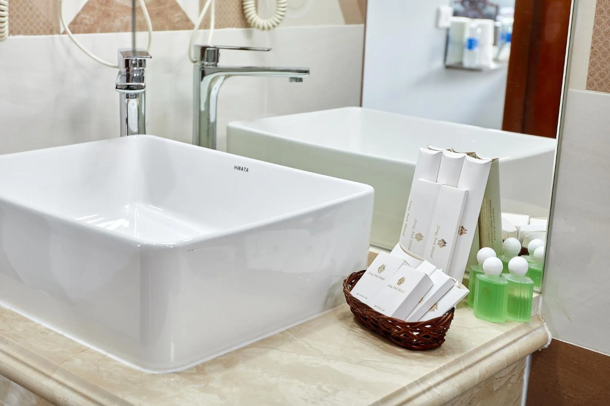 Bathroom in Song Anh 1 Hotel
