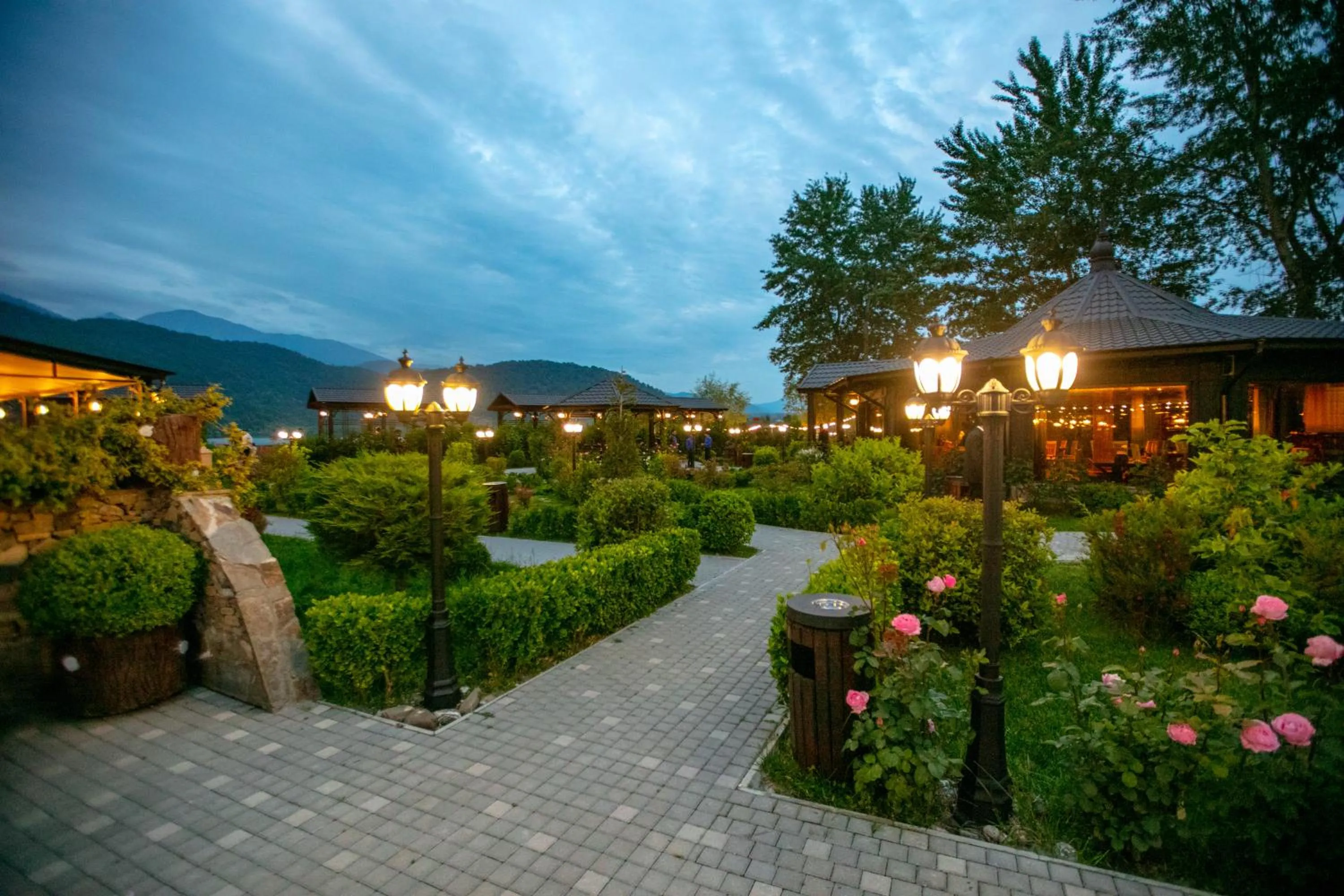 Restaurant/places to eat in Nohur Hotel Gabala