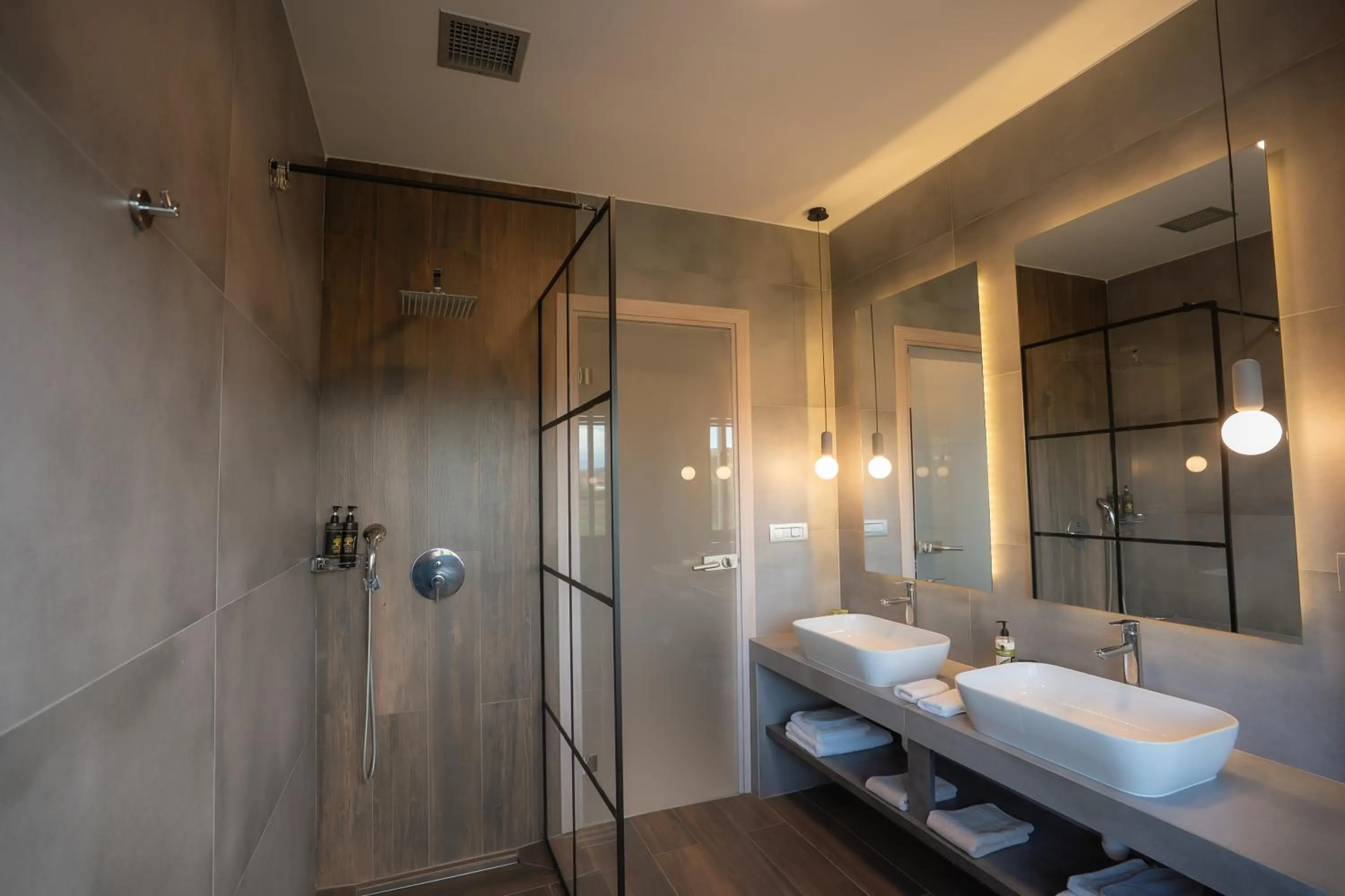 Bathroom in Mirabilis Boutique Hotel by Panel Hospitality