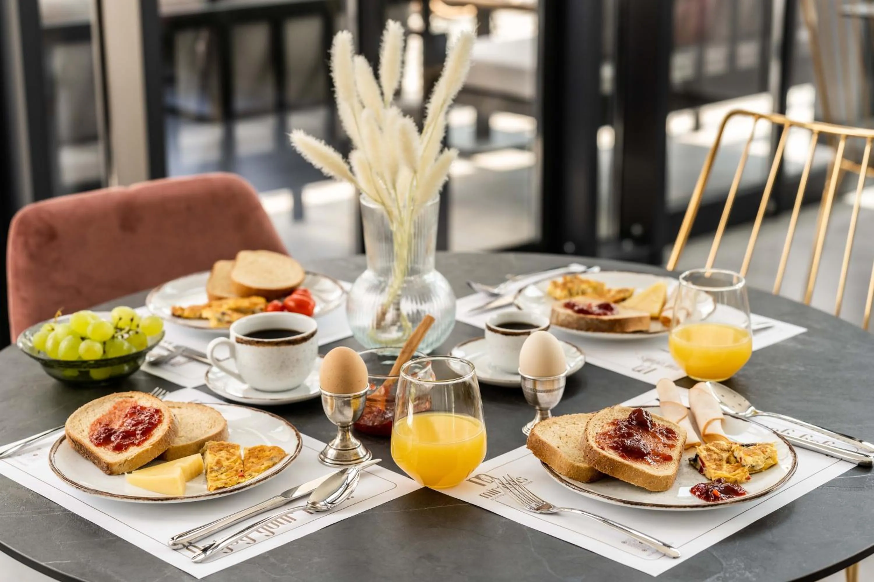 Breakfast in Mirabilis Boutique Hotel by Panel Hospitality