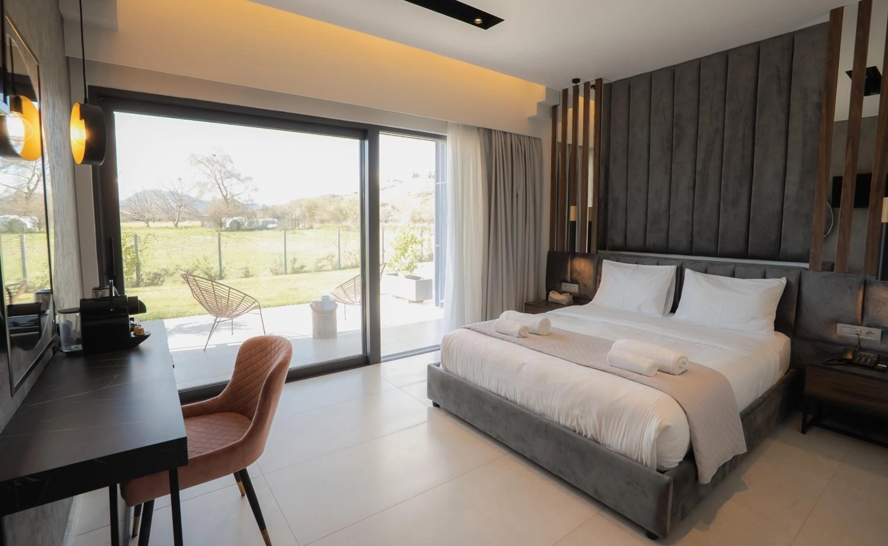 Bedroom, Bed in Mirabilis Boutique Hotel by Panel Hospitality