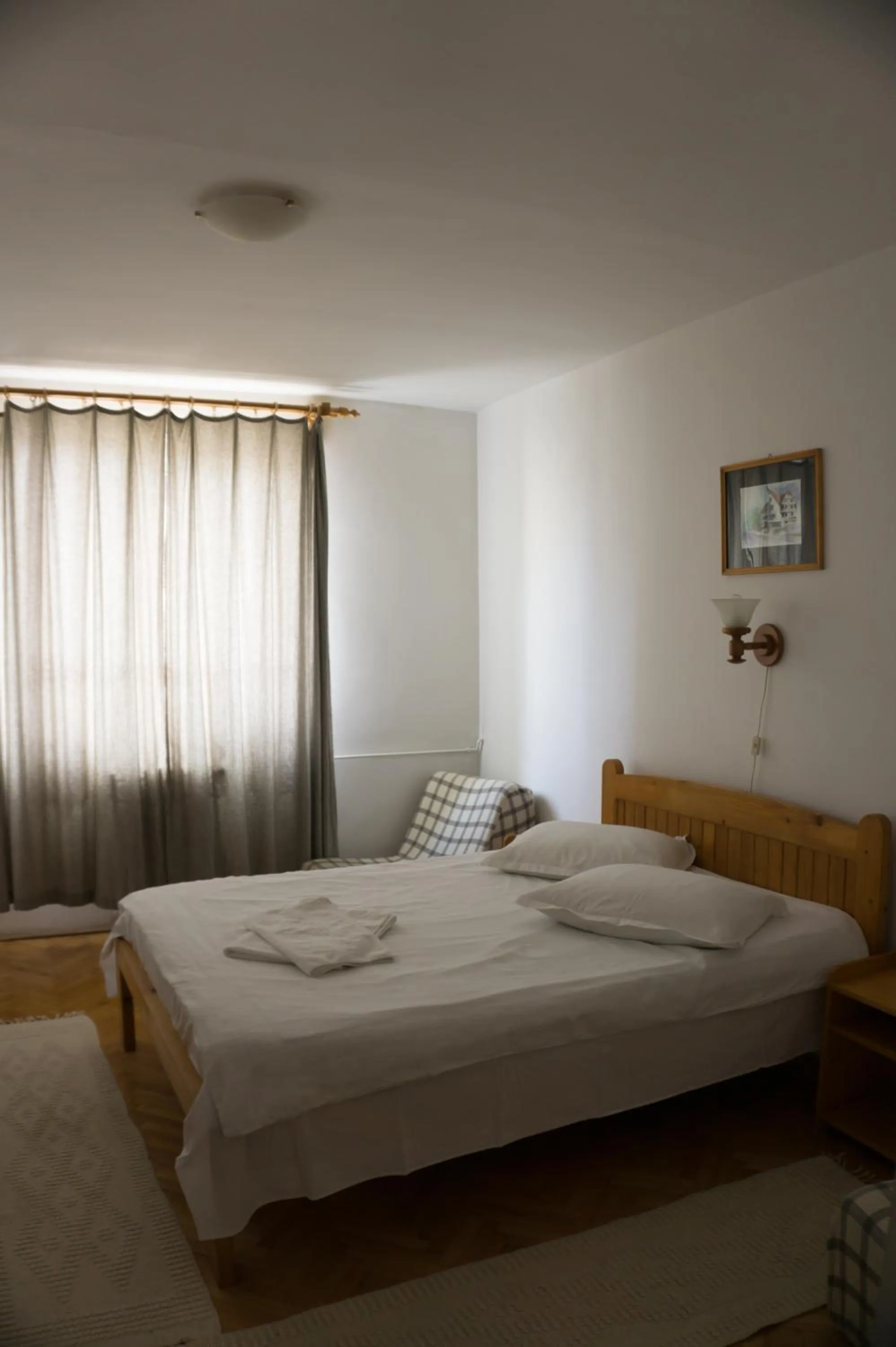 Bedroom, Bed in Hotel Merkur