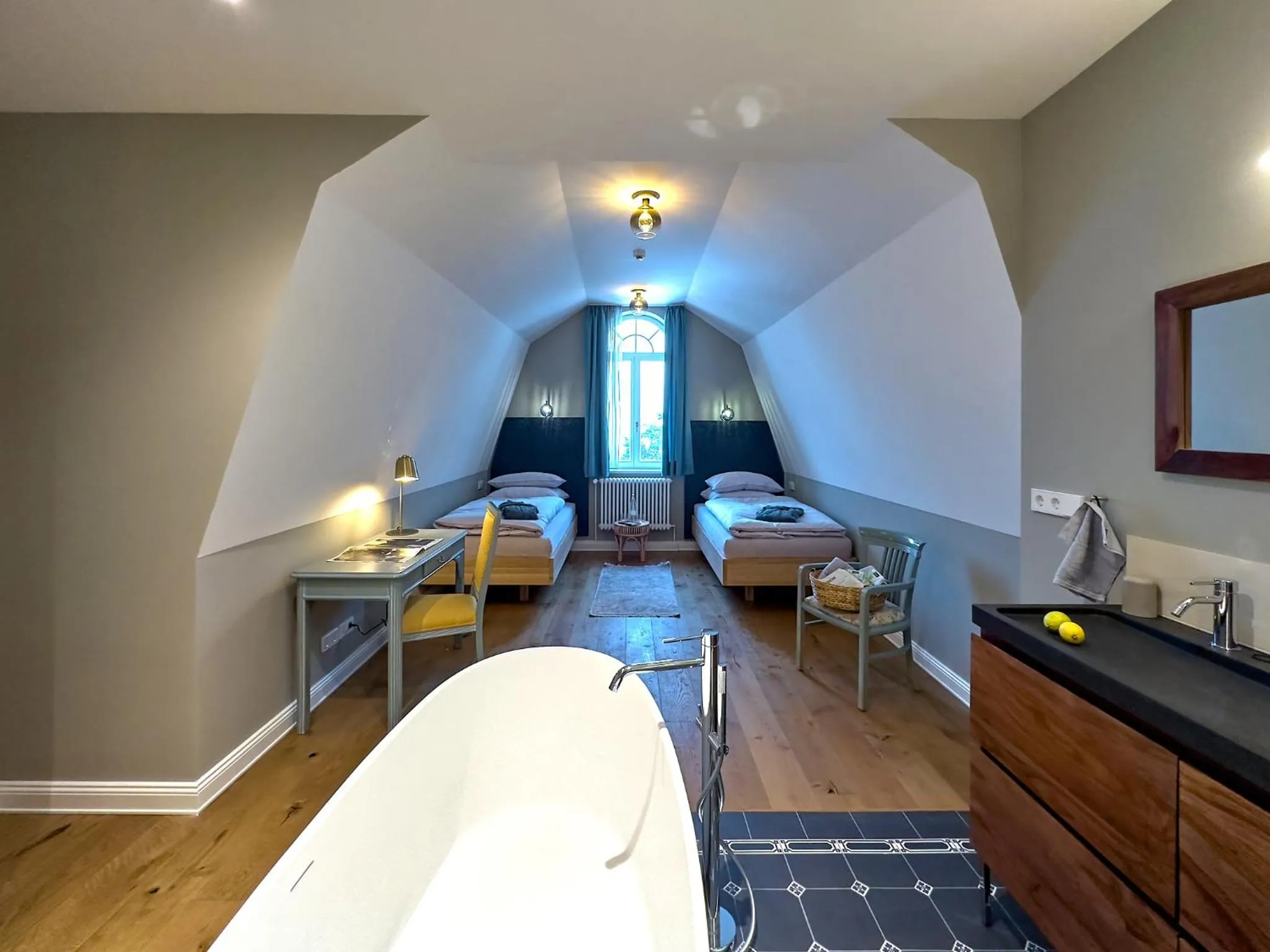 Bed in Pineblue Villas