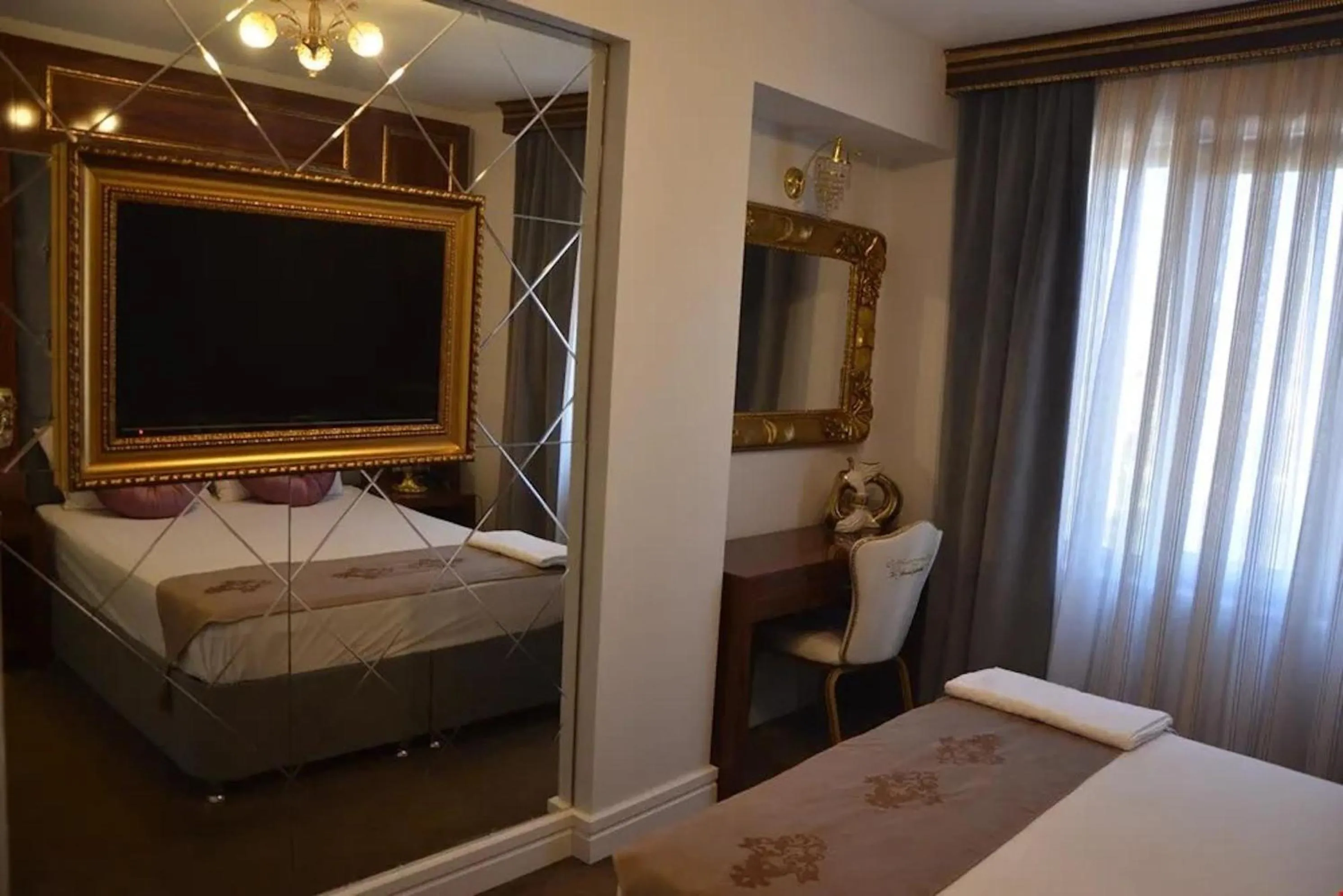 Bed in Sahra Airport Hotel