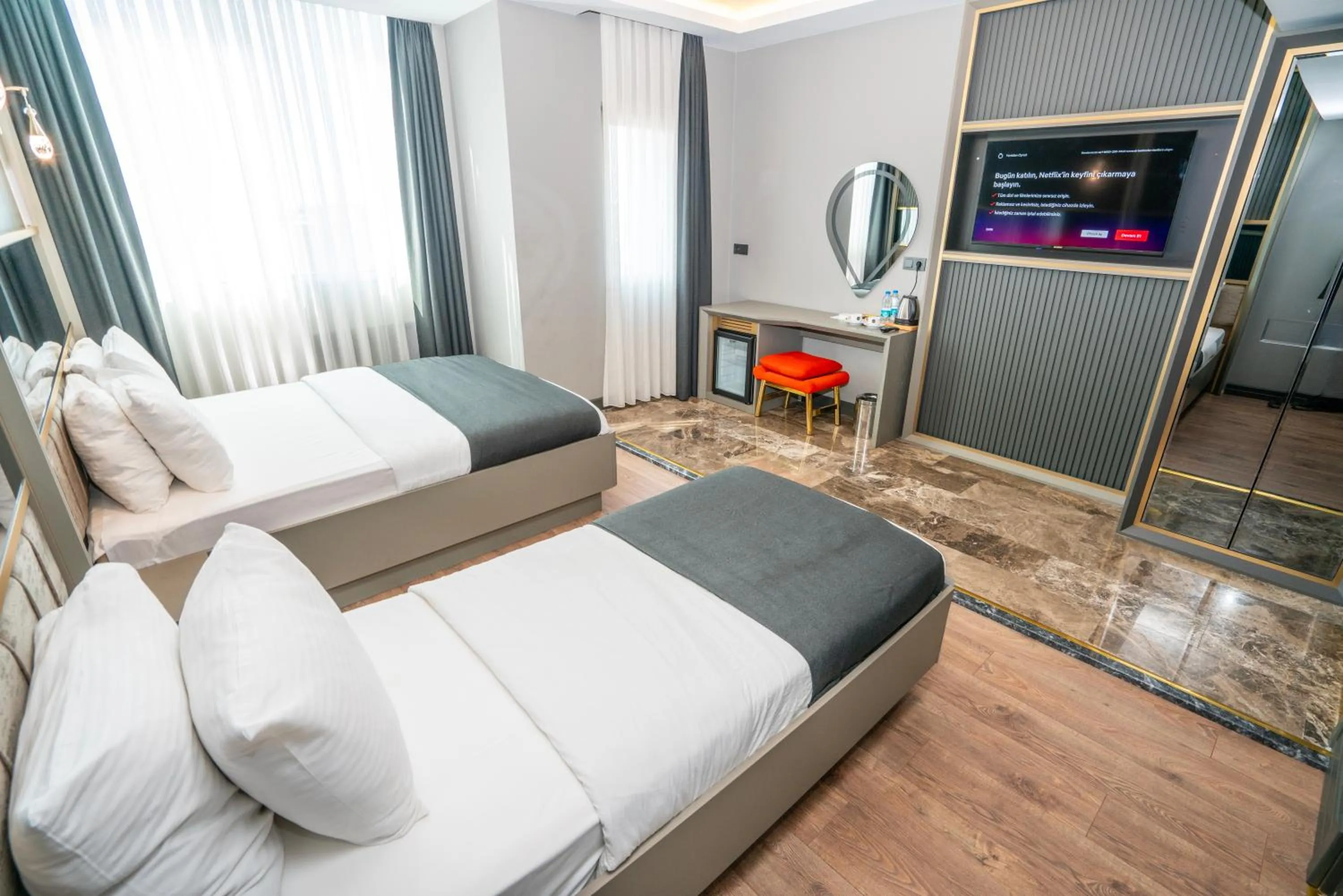 Photo of the whole room, Bed in 216 Ruby Suite