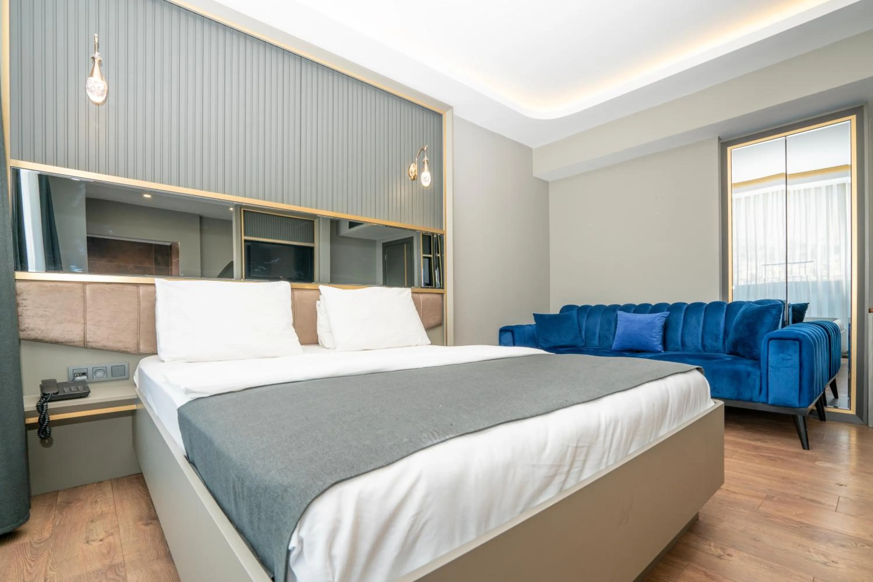 Bed in 216 Ruby Suite