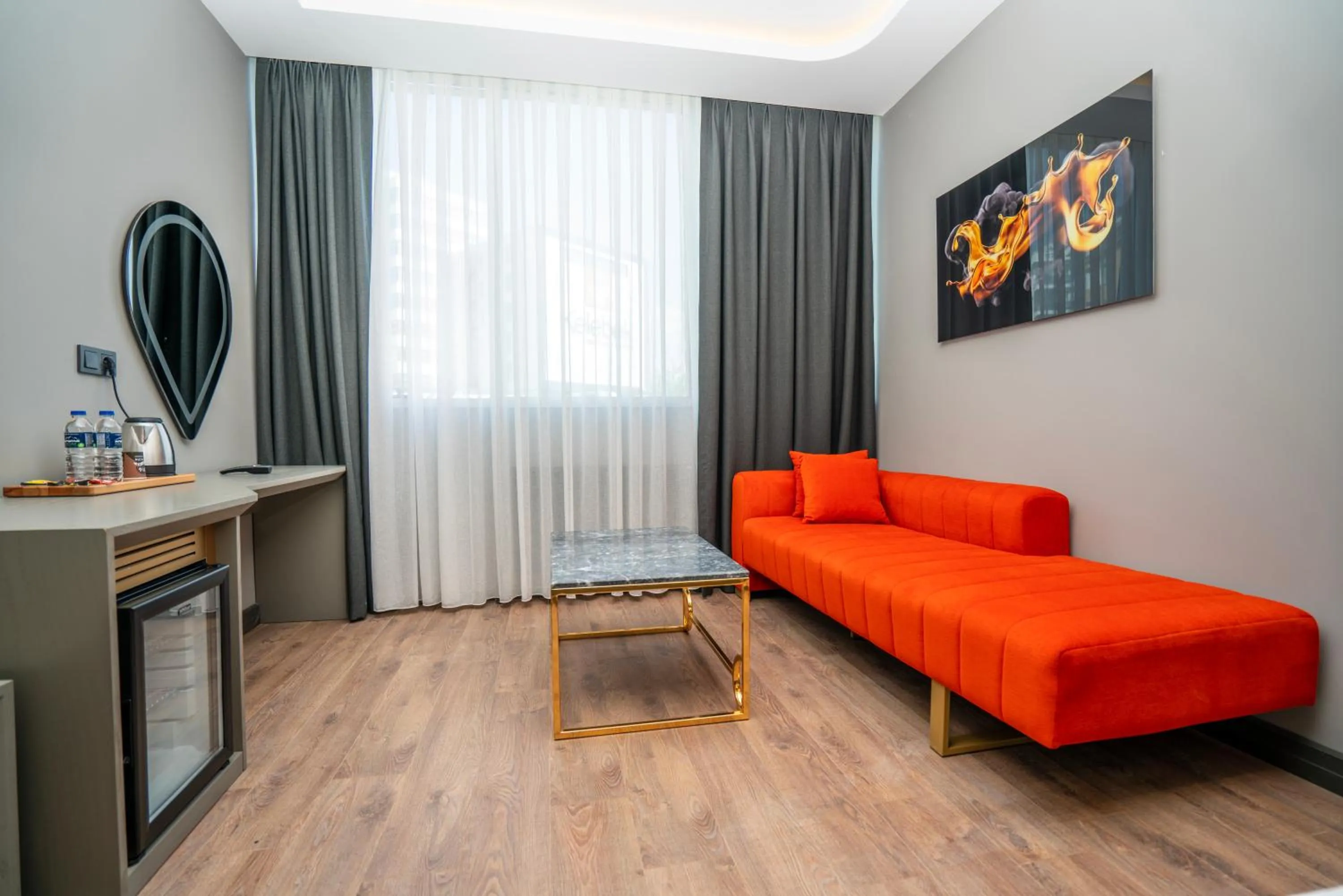 Seating area in 216 Ruby Suite