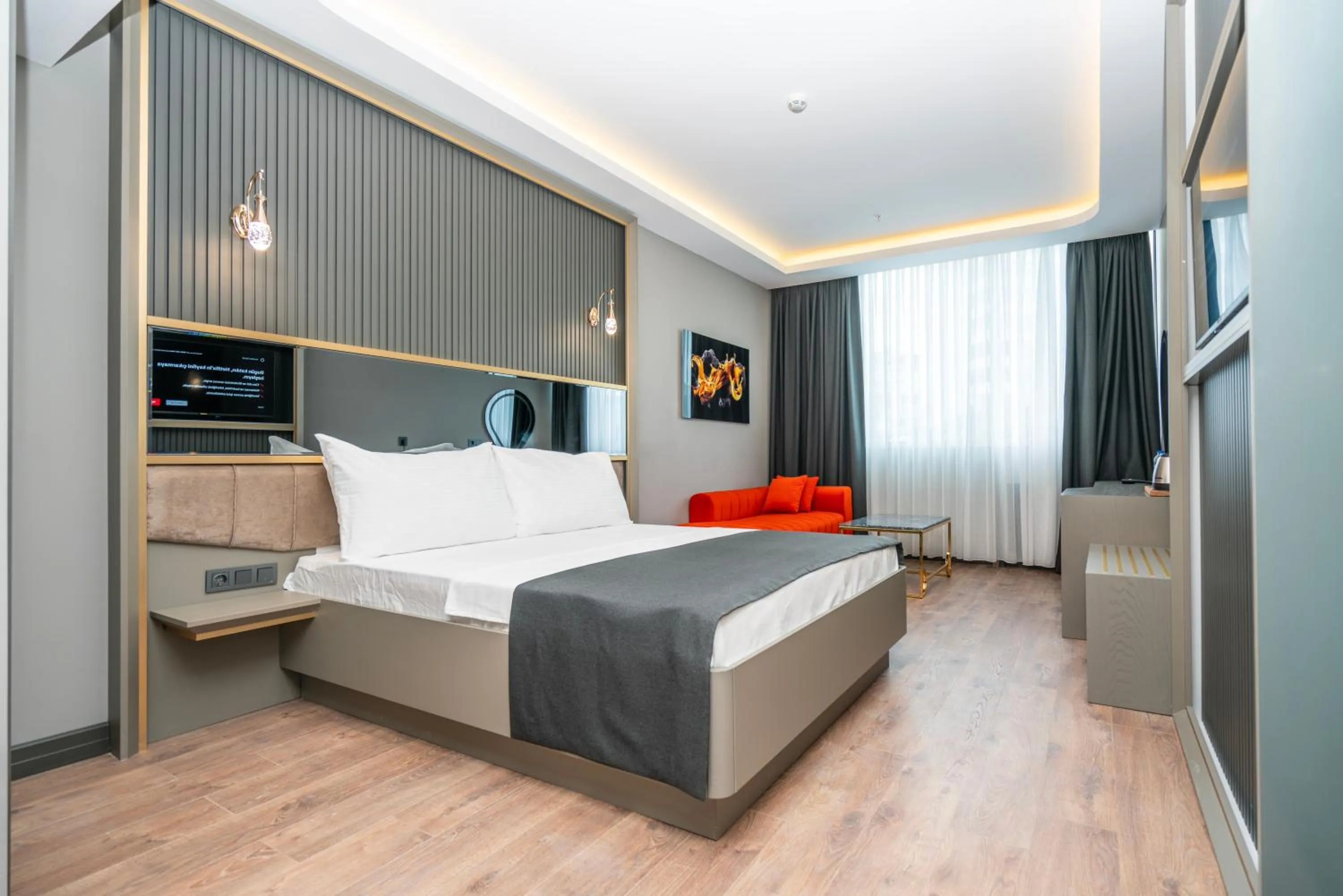 Bed in 216 Ruby Suite