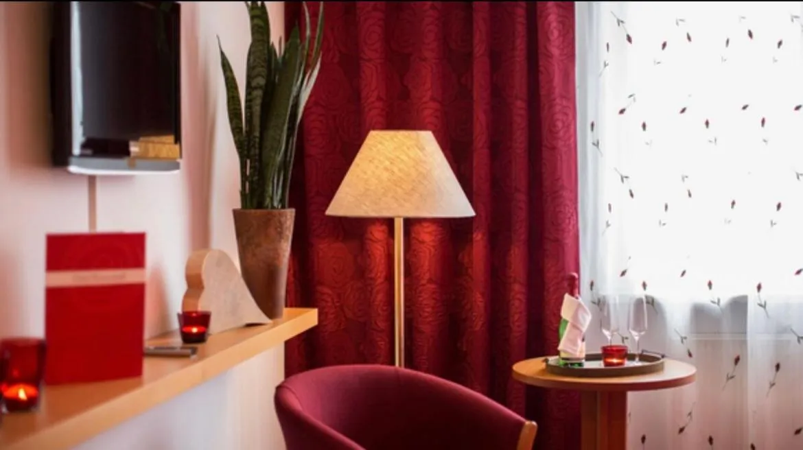 Photo of the whole room in Hotel Rosenstadt & Malxestube Restaurant