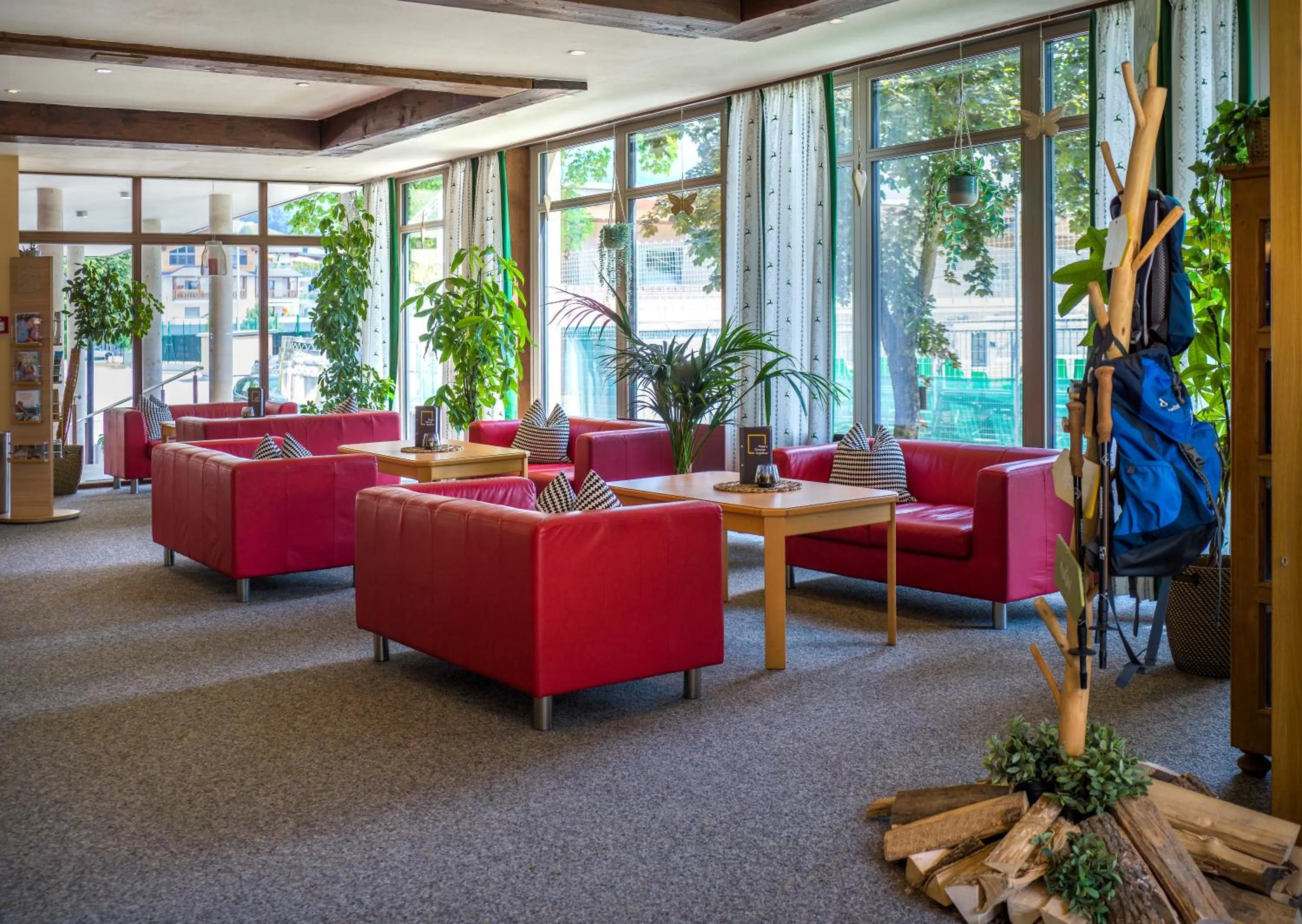 Seating area in JUFA Hotel Altenmarkt-Zauchensee
