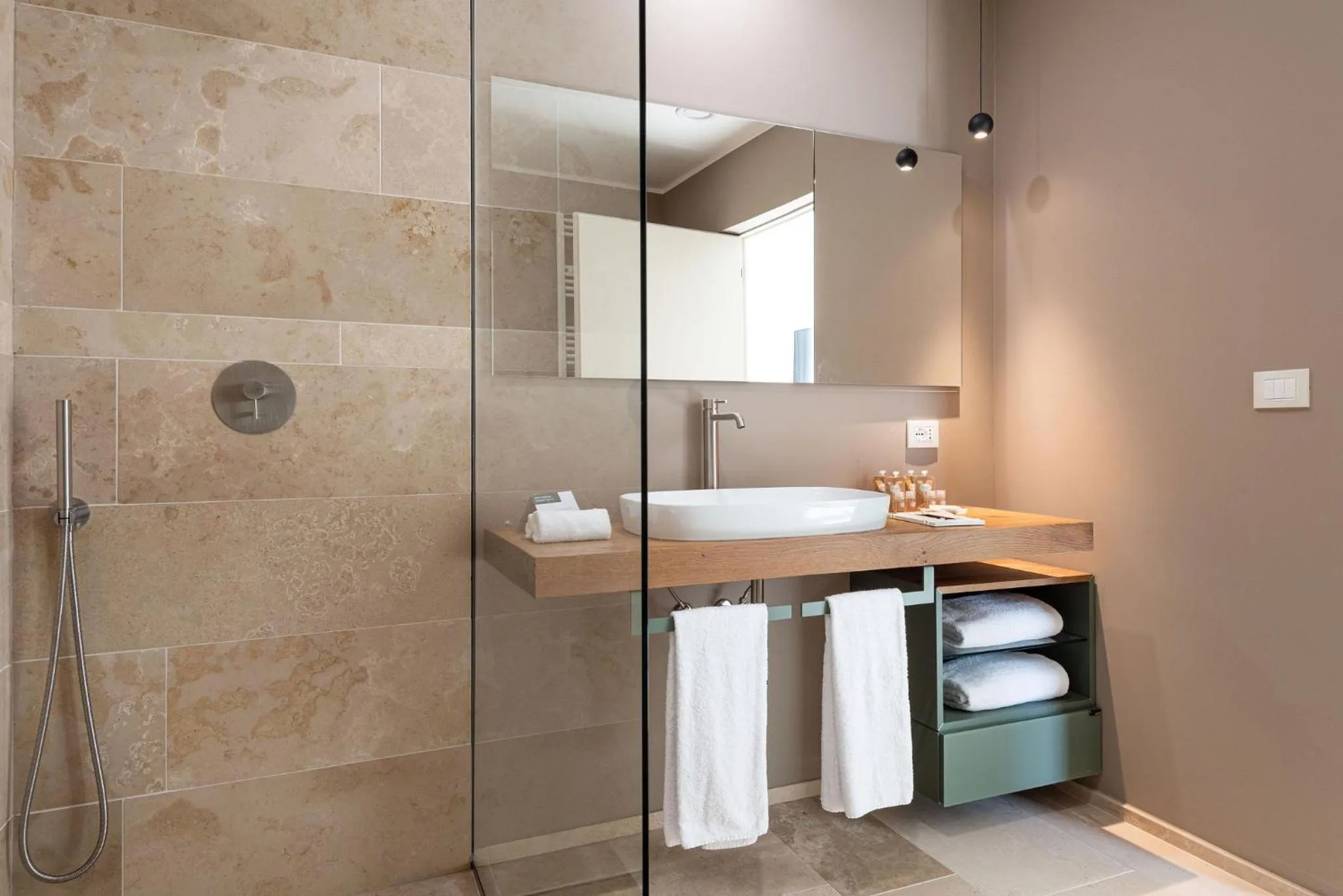 Shower in Torre Assunta Hotel