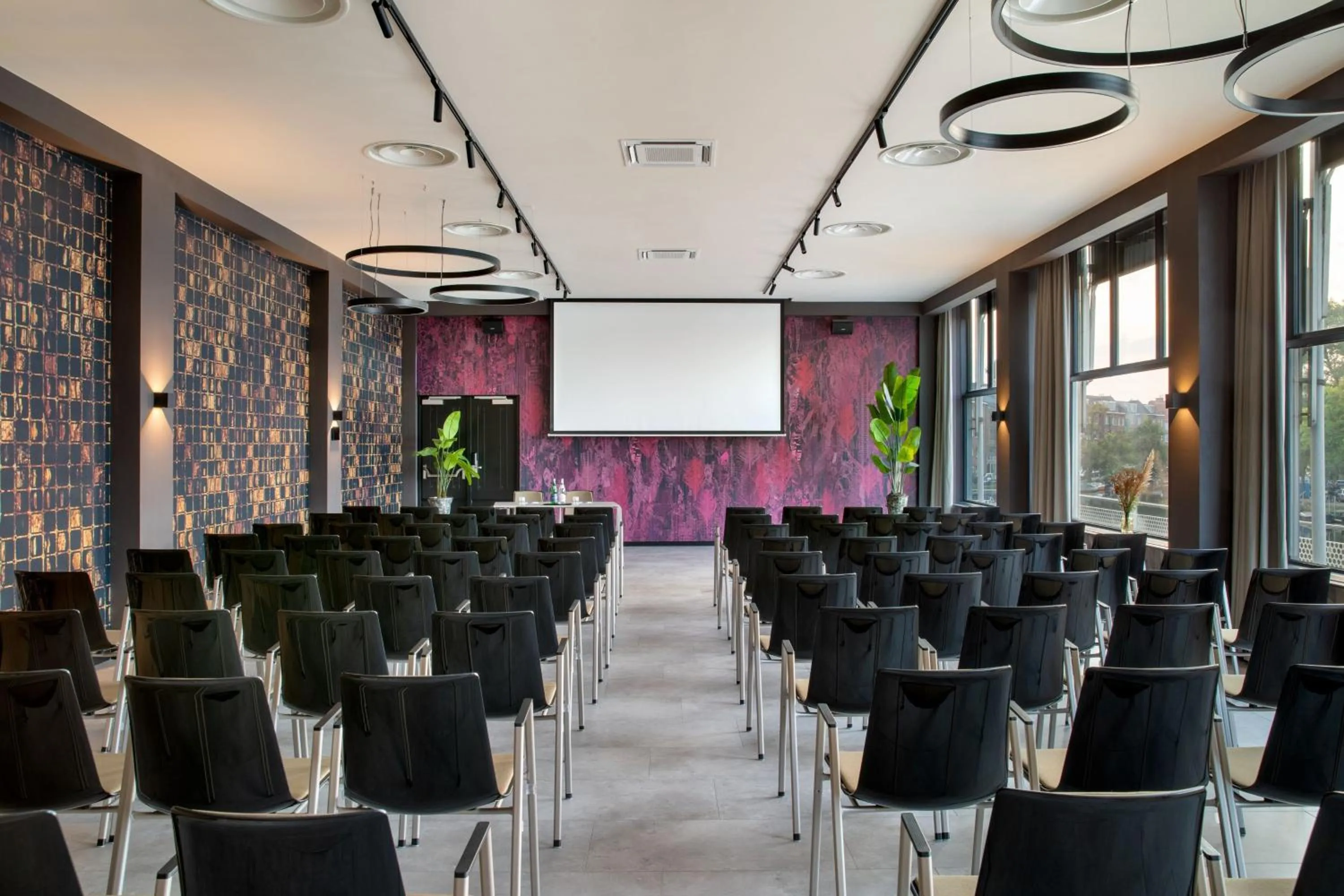 Entertainment in Apollo Hotel Amsterdam, a Tribute Portfolio Hotel