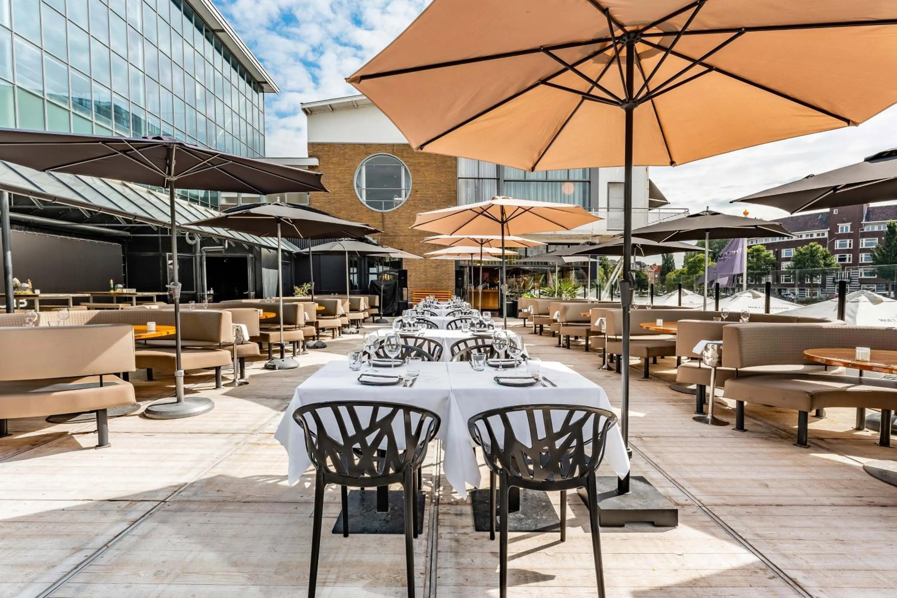 Restaurant/places to eat in Apollo Hotel Amsterdam, a Tribute Portfolio Hotel