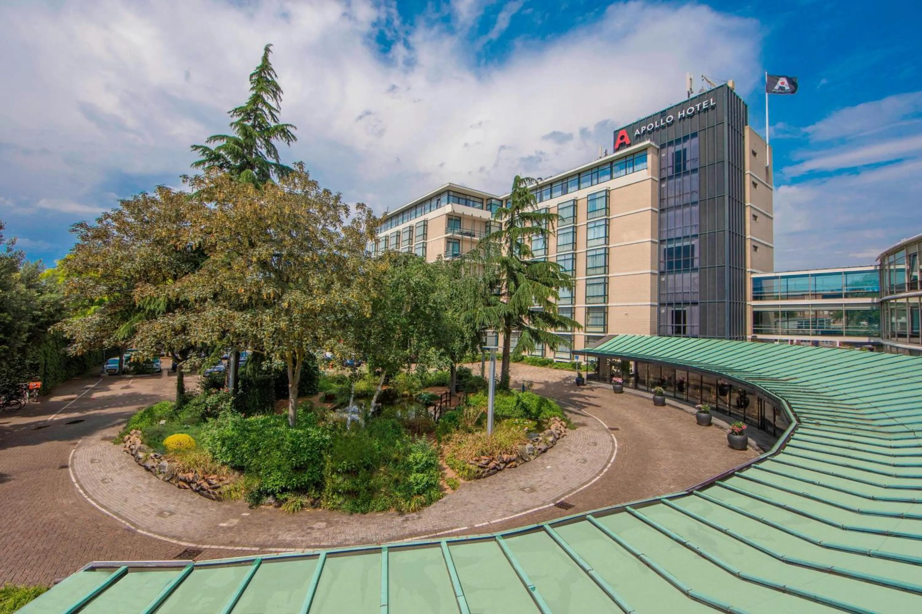 Property building in Apollo Hotel Amsterdam, a Tribute Portfolio Hotel