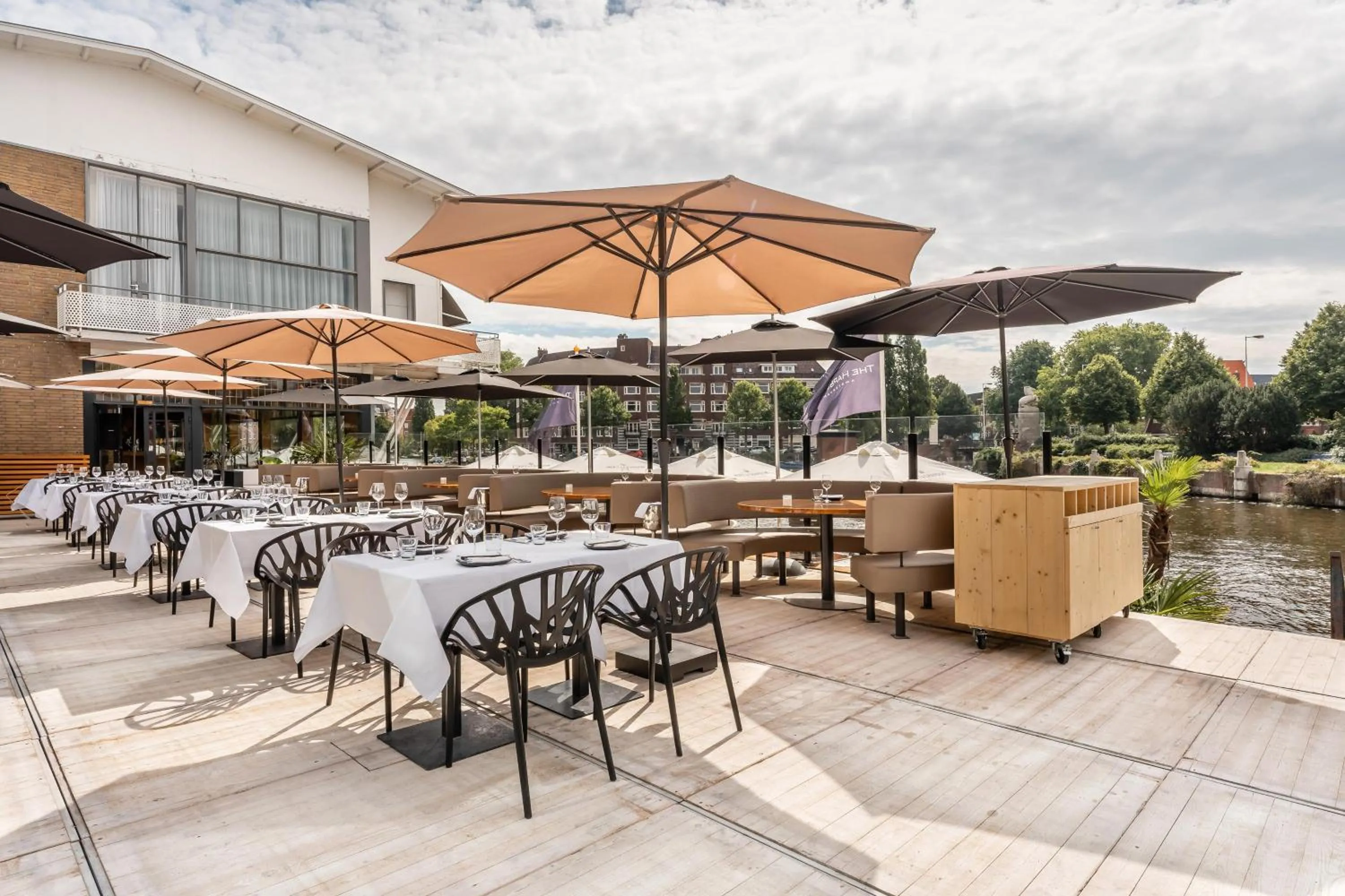 Restaurant/places to eat in Apollo Hotel Amsterdam, a Tribute Portfolio Hotel