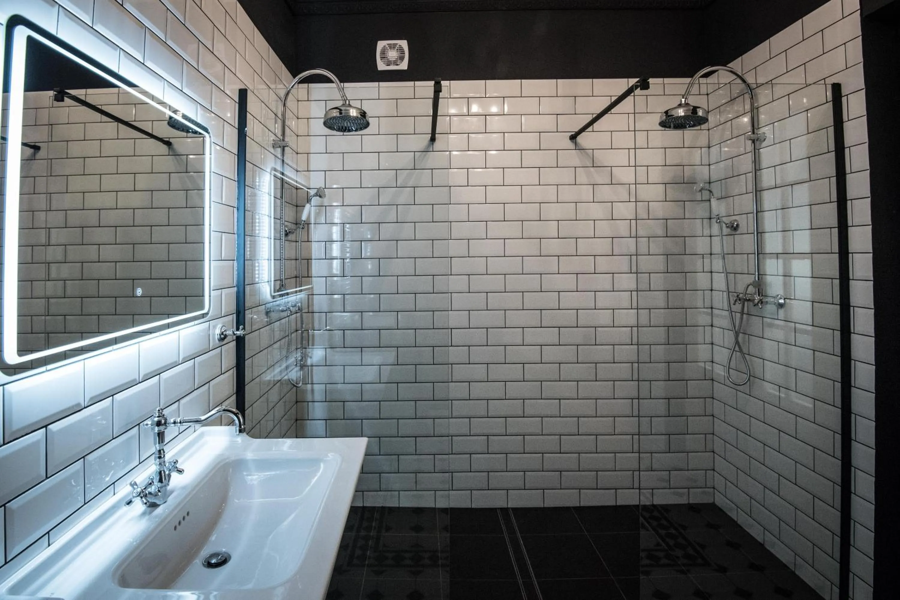 Shower in Domus Balthasar Boutique Hotel