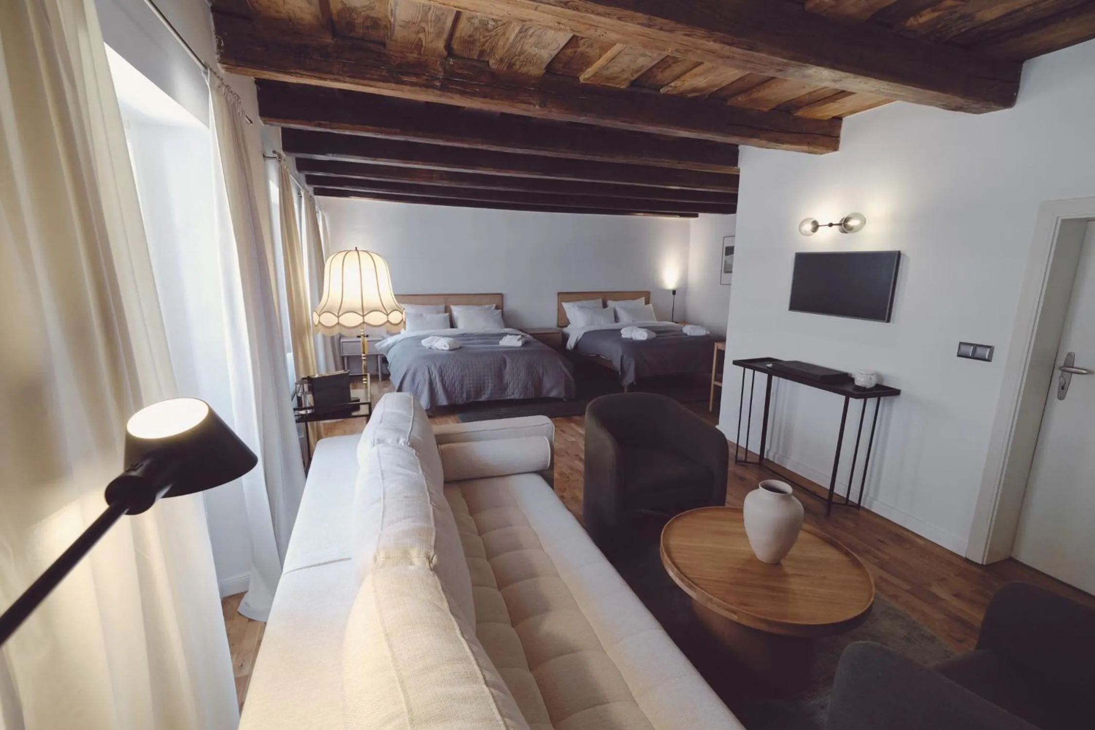 TV and multimedia, Bed in Domus Balthasar Boutique Hotel