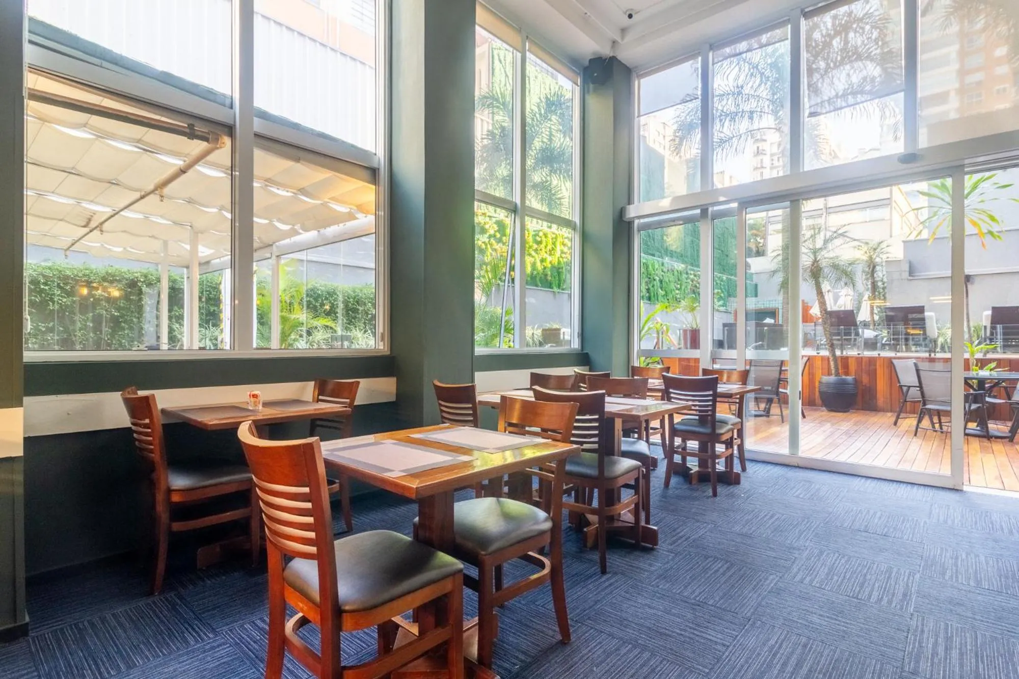 Restaurant/places to eat in Higienópolis The Standard Residence