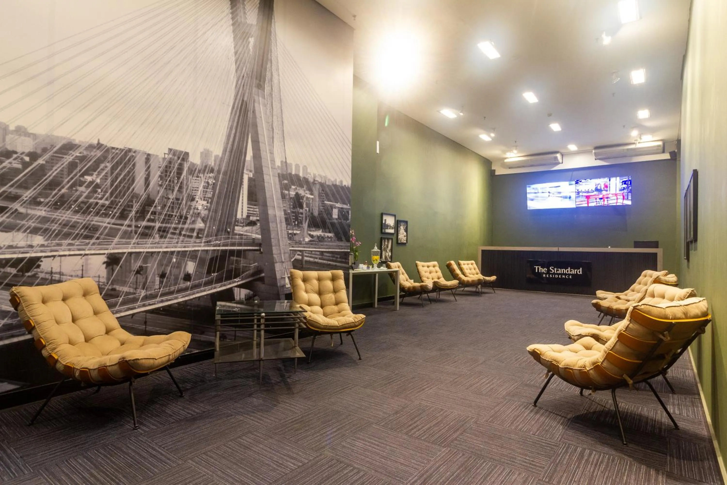 TV and multimedia in Higienópolis The Standard Residence