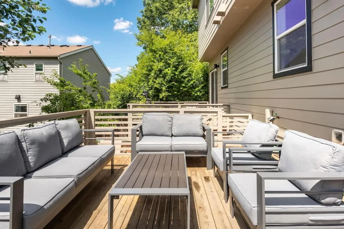 Comfy Family Home, Walkable Neighborhood + Patio!