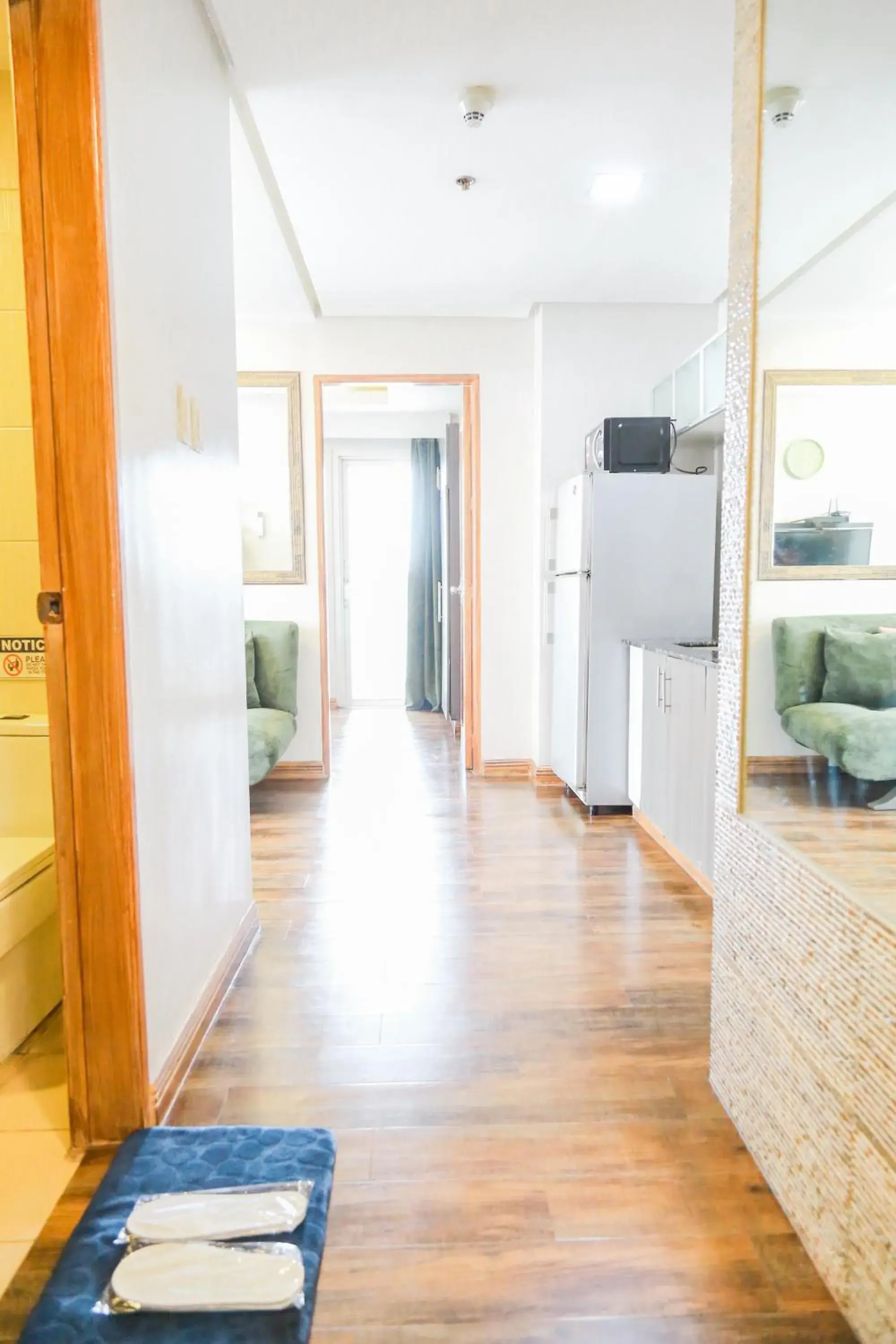 Luxury One Bedroom in Pacific Bay Grand Suites Luxury One Bedroom in Pacific Bay Grand Suites