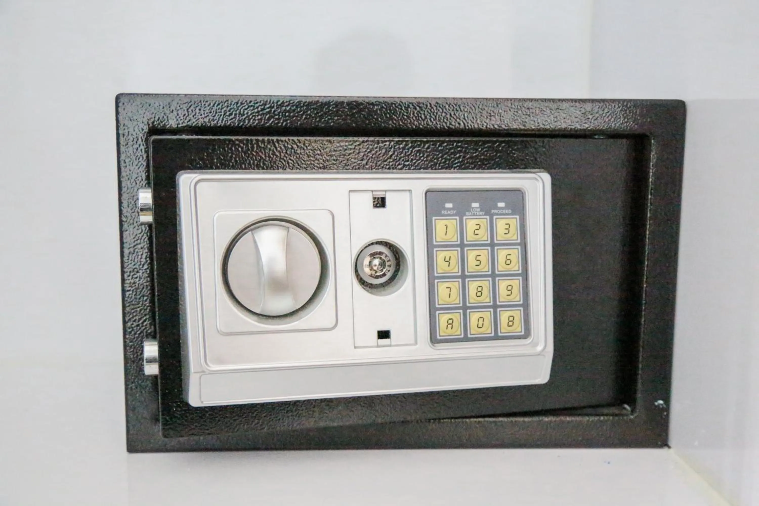 safe in Pacific Bay Grand Suites