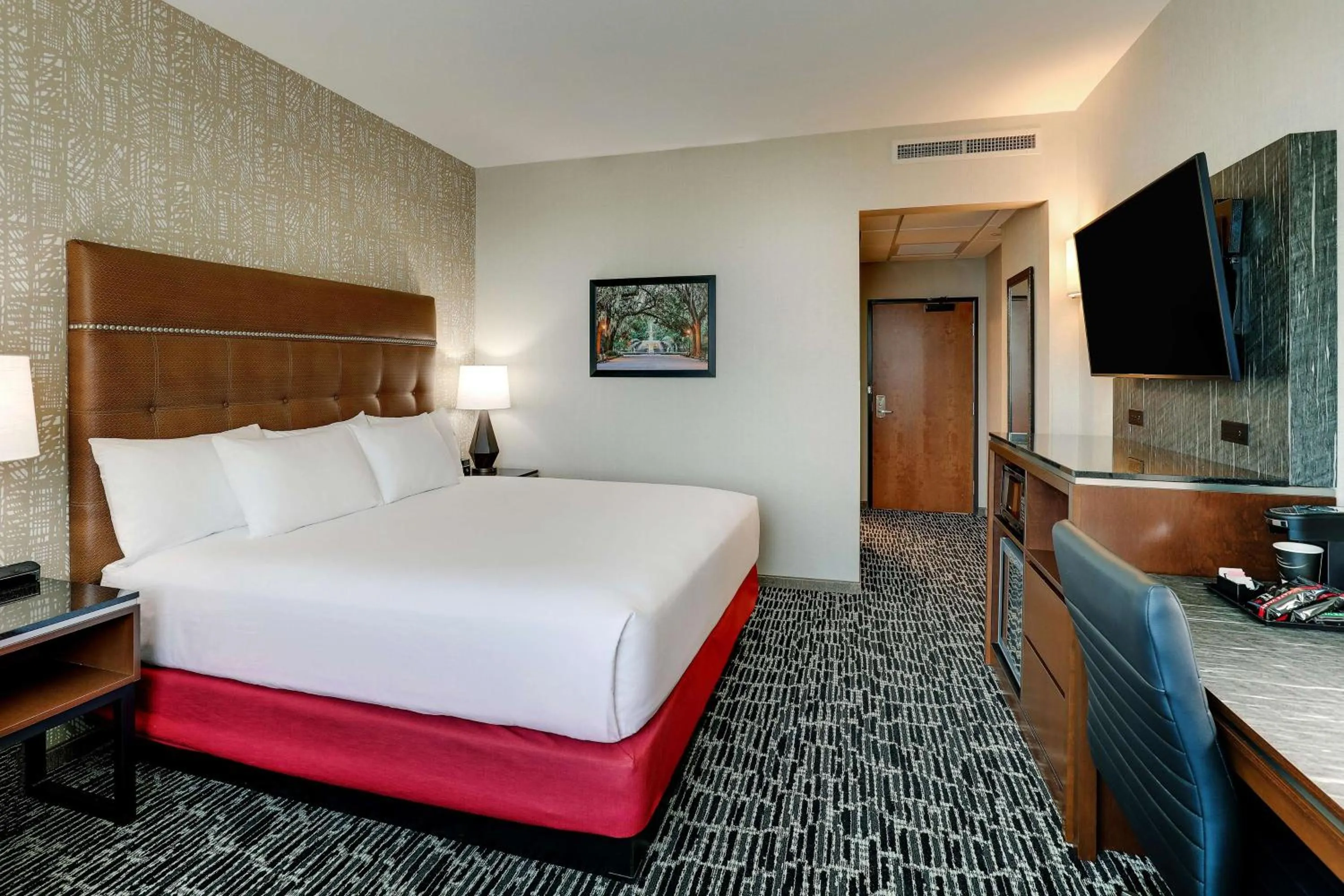 Bedroom, Bed in Drury Plaza Hotel Savannah Pooler