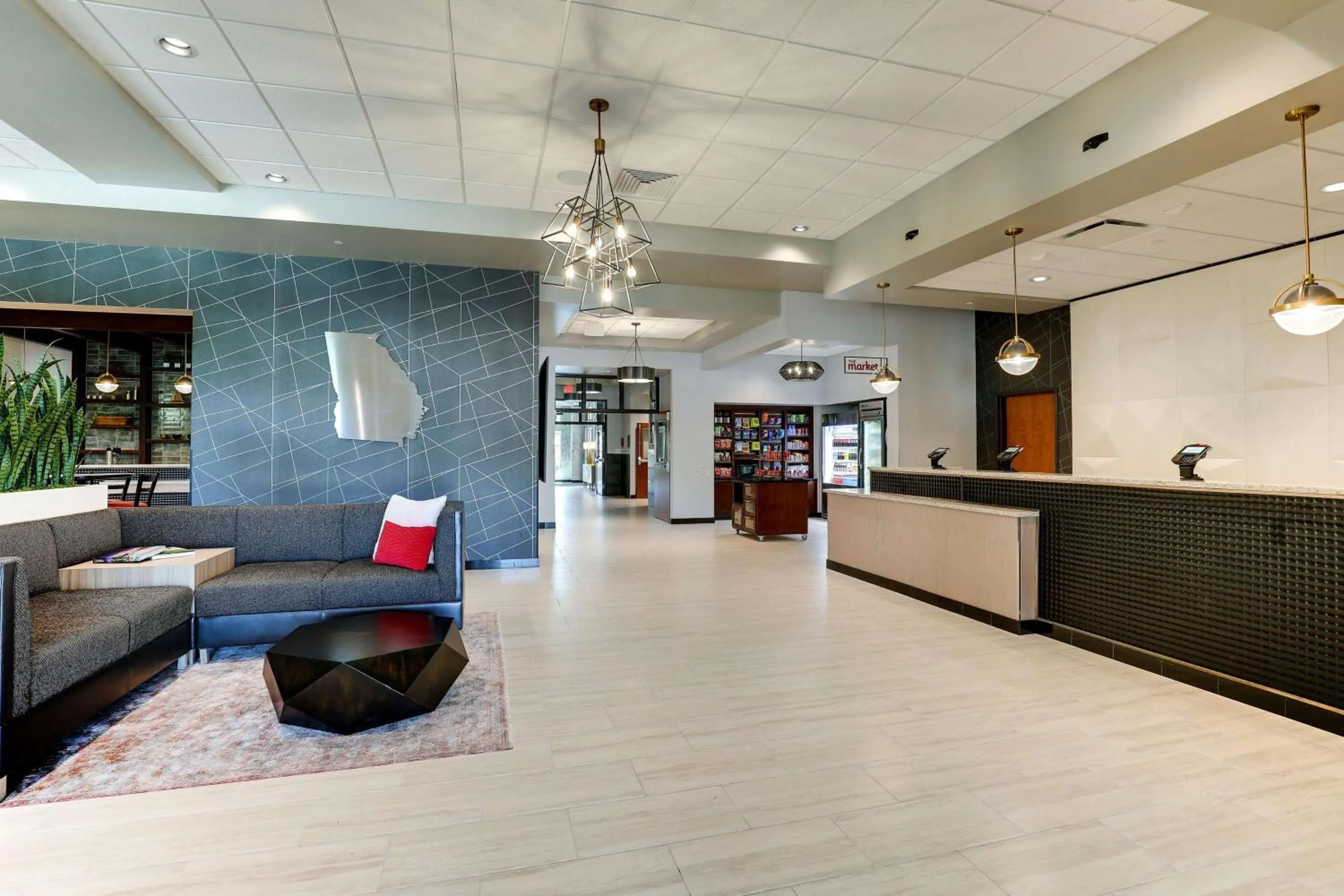 Lobby or reception in Drury Plaza Hotel Savannah Pooler