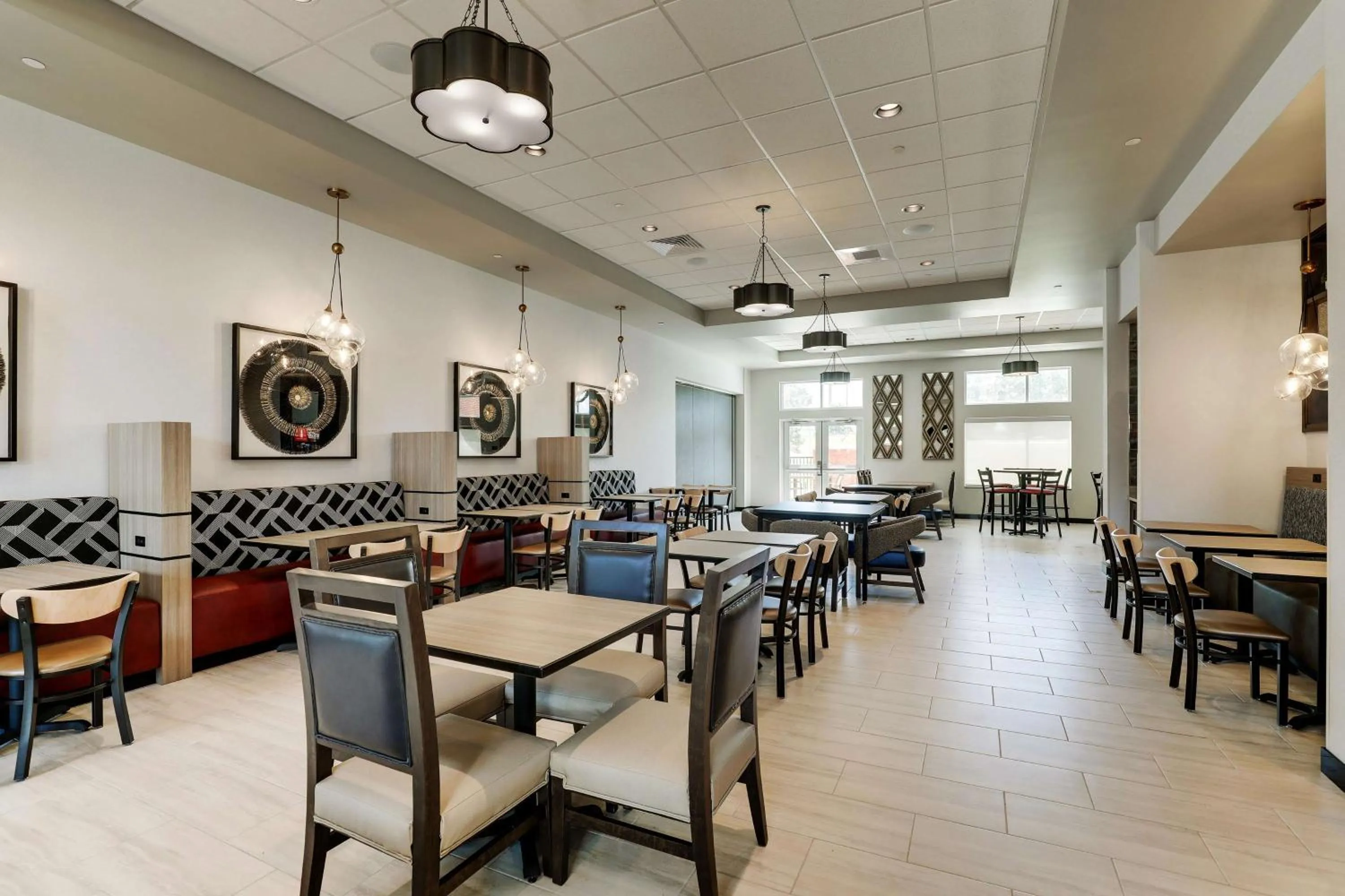 Breakfast in Drury Plaza Hotel Savannah Pooler