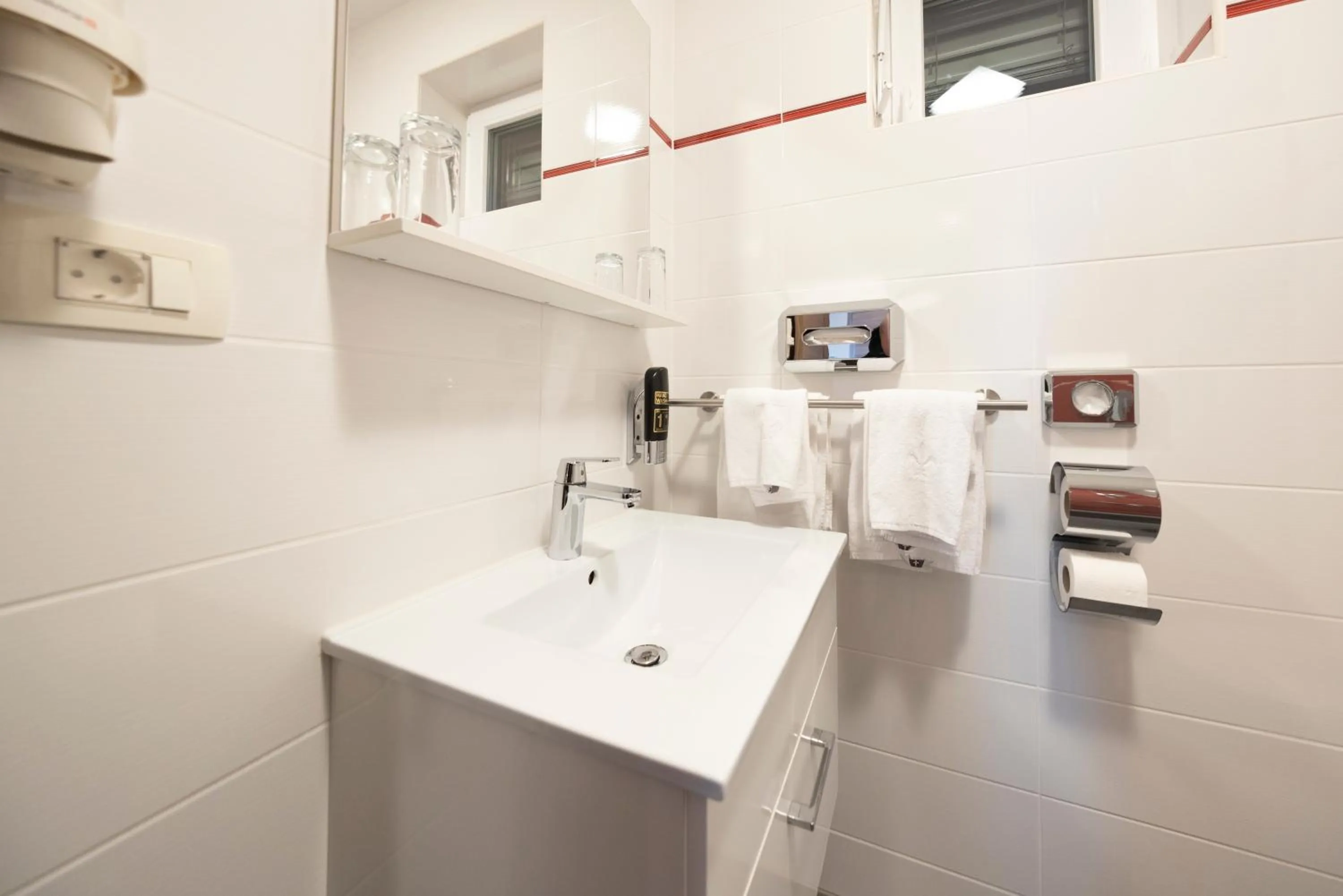 Primus Hotel & Apartments