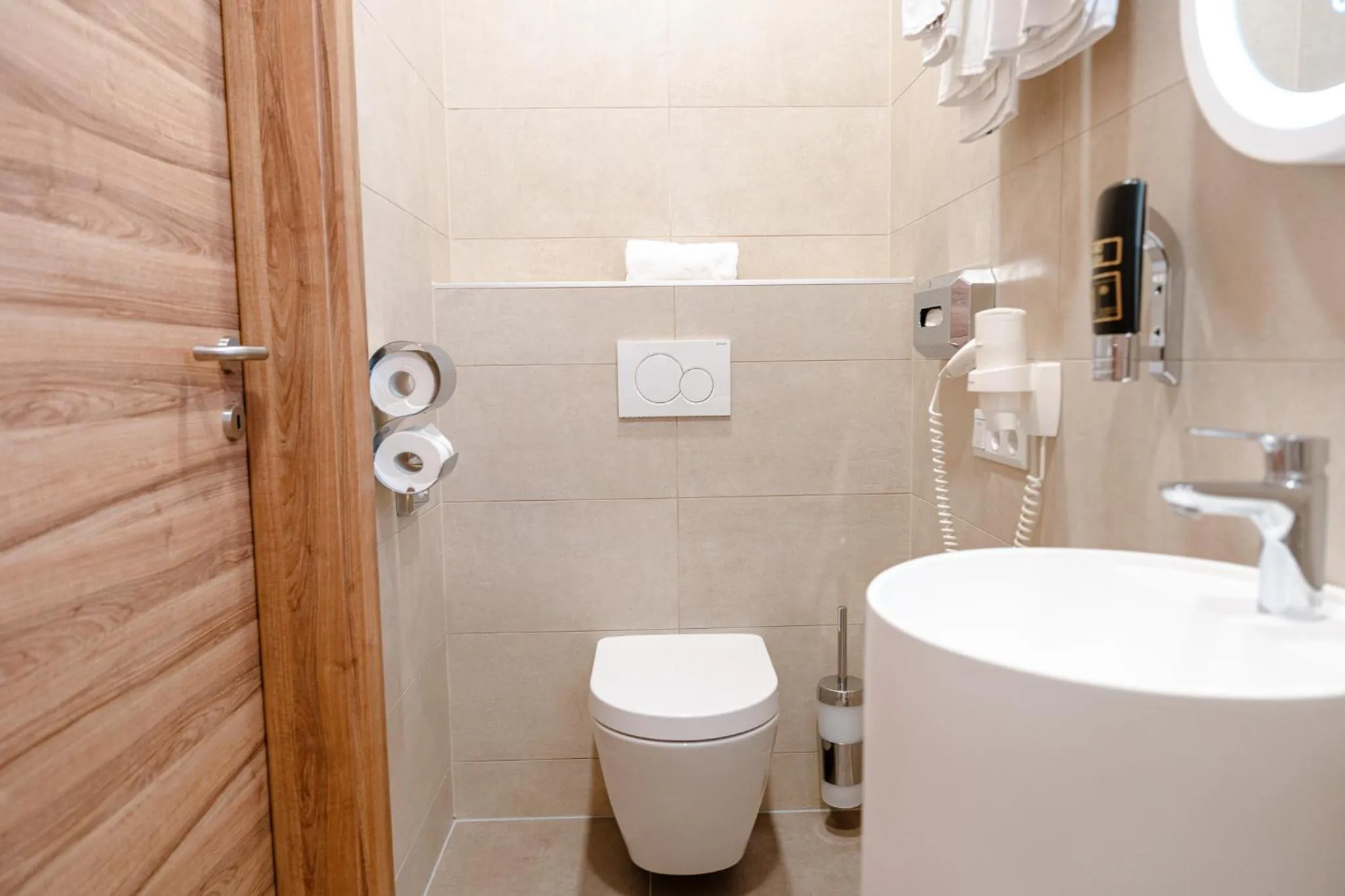 Primus Hotel & Apartments