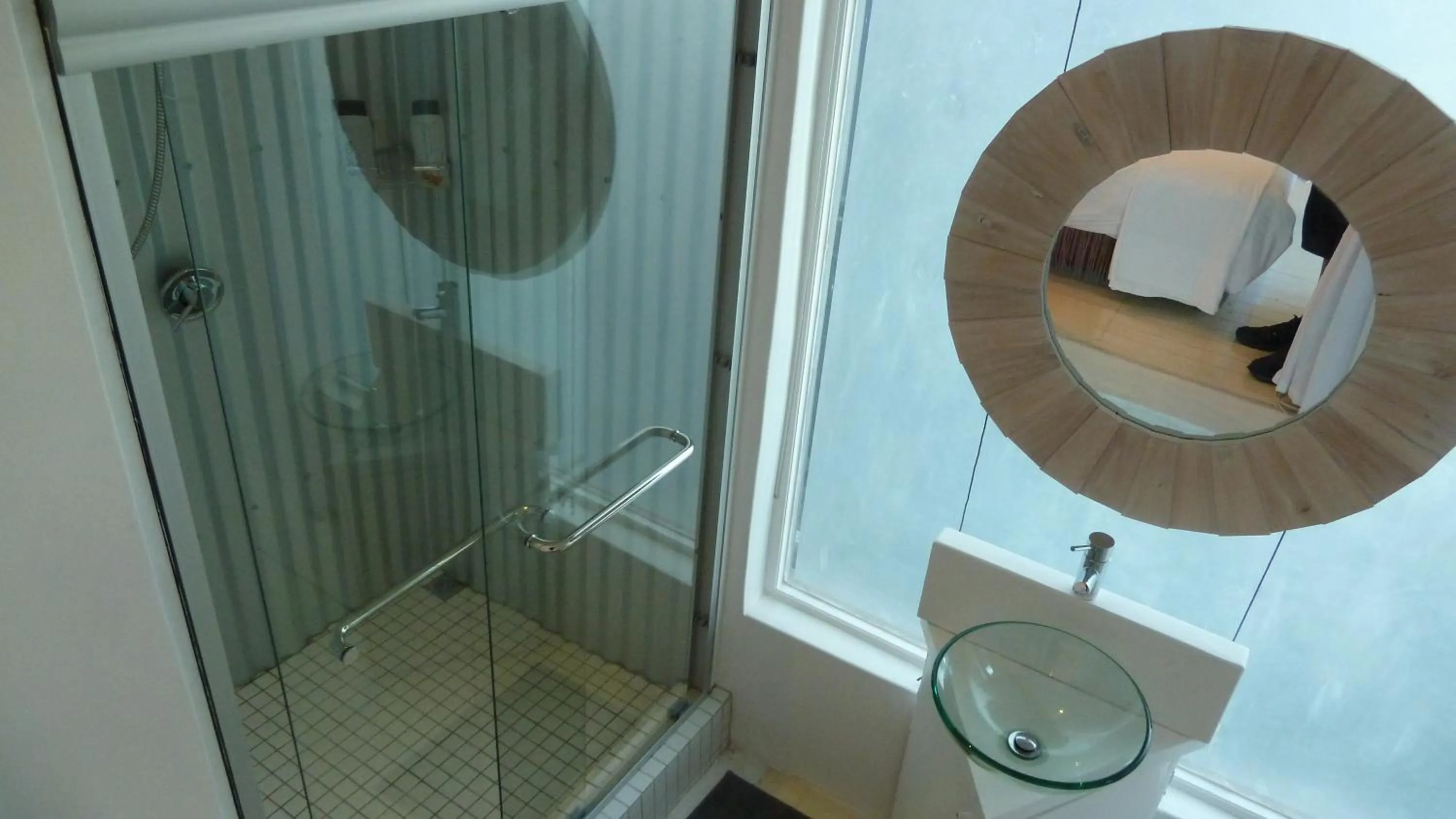 Shower in 4 on Highworth Apartments and Studios