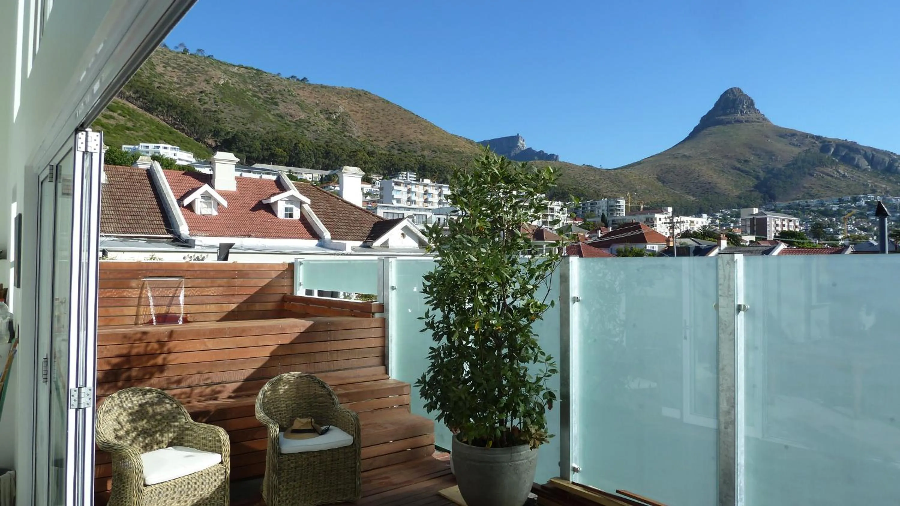 Mountain view in 4 on Highworth Apartments and Studios