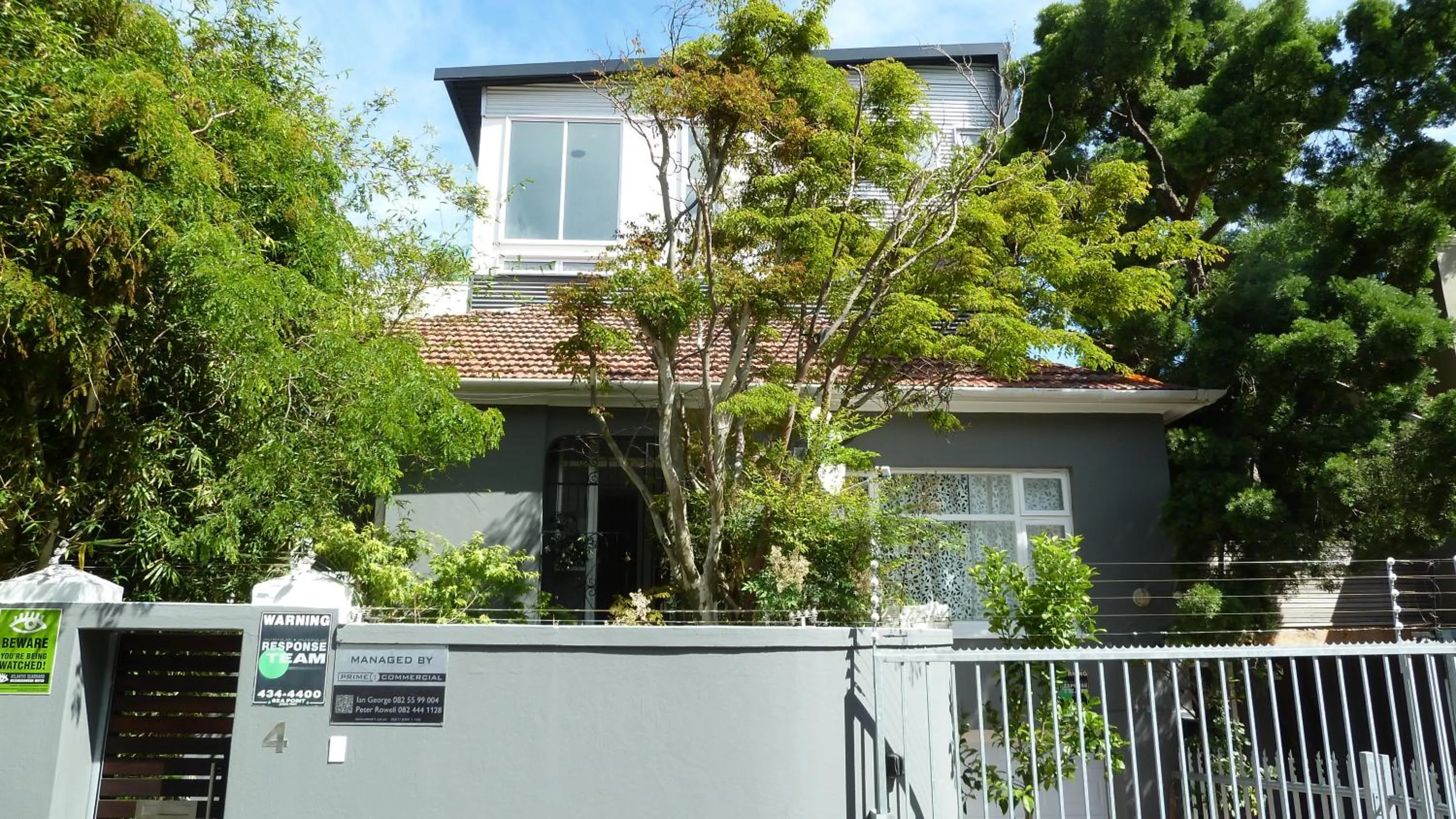 Property building in 4 on Highworth Apartments and Studios