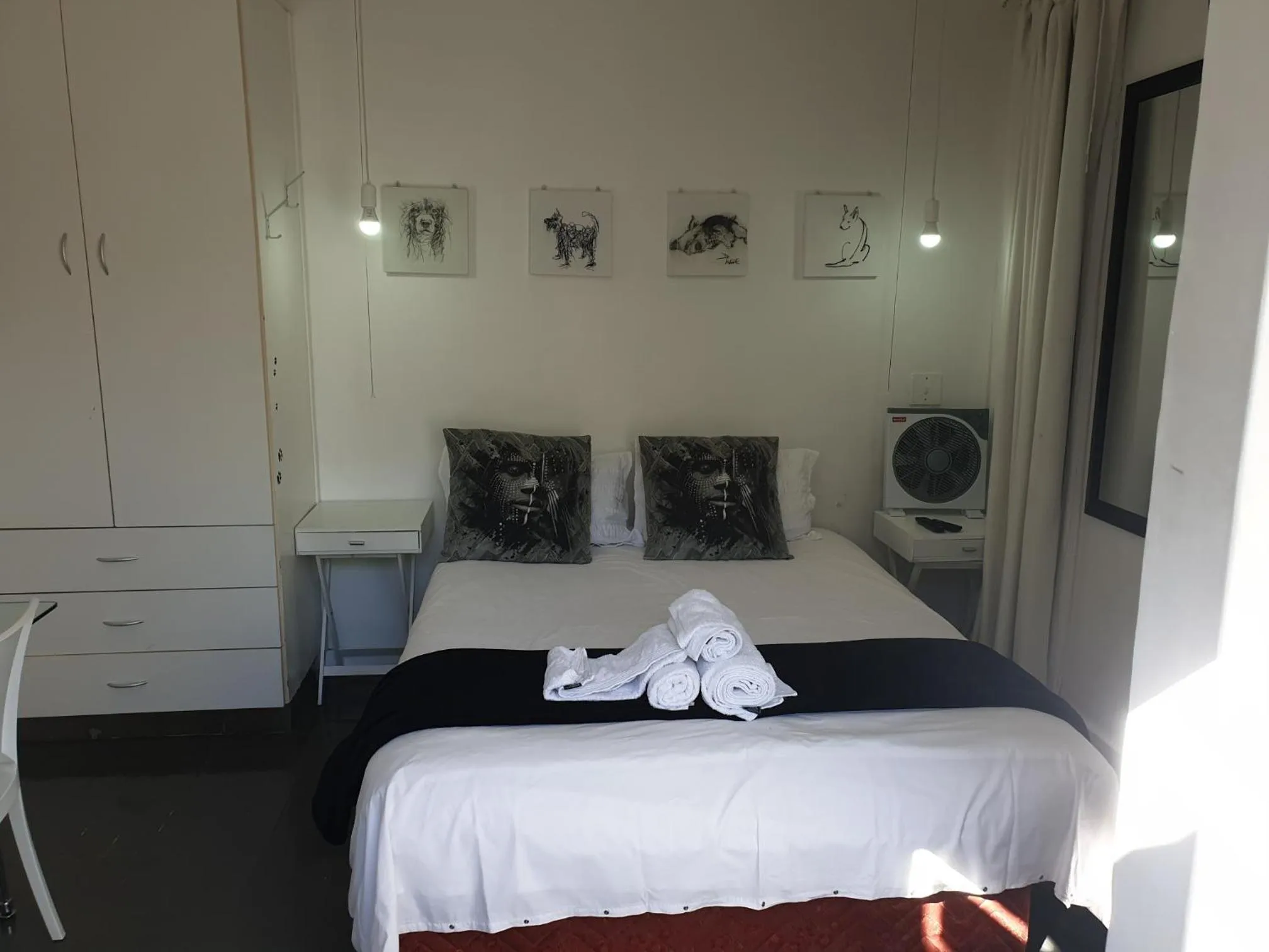 Bed in 4 on Highworth Apartments and Studios