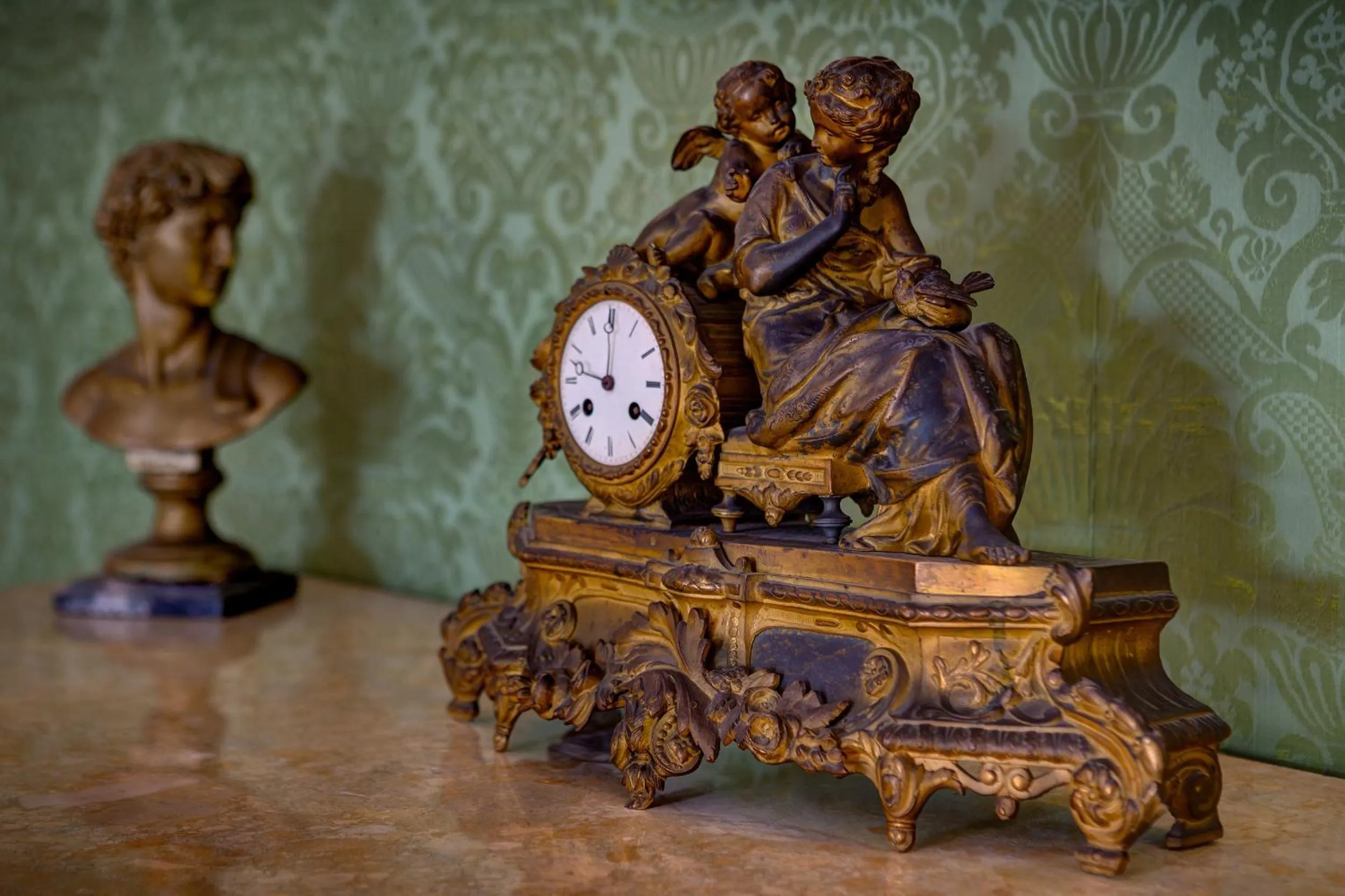 Decorative detail in Hotel Parco delle Fontane