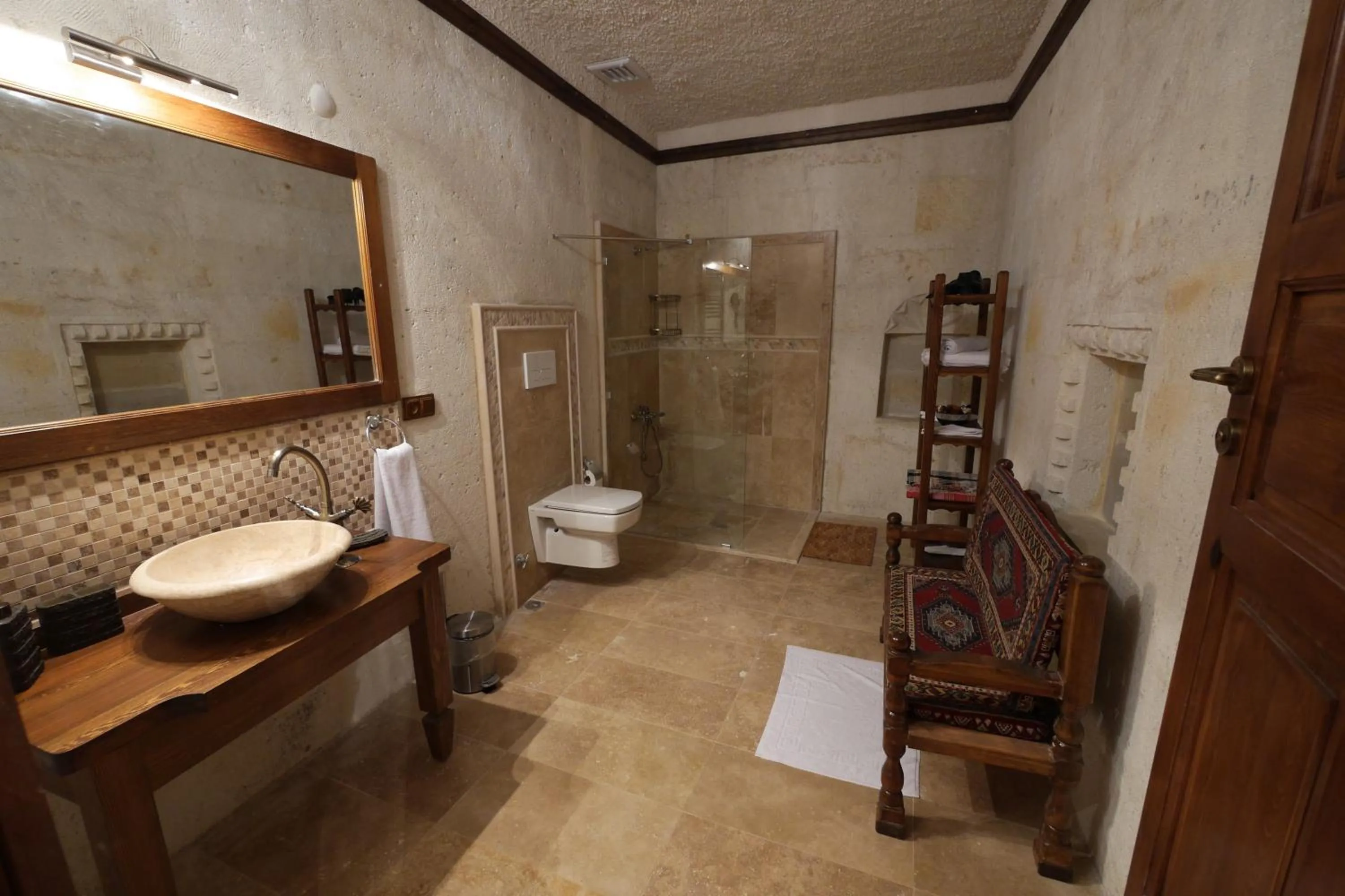 Shower in Hikmet's House