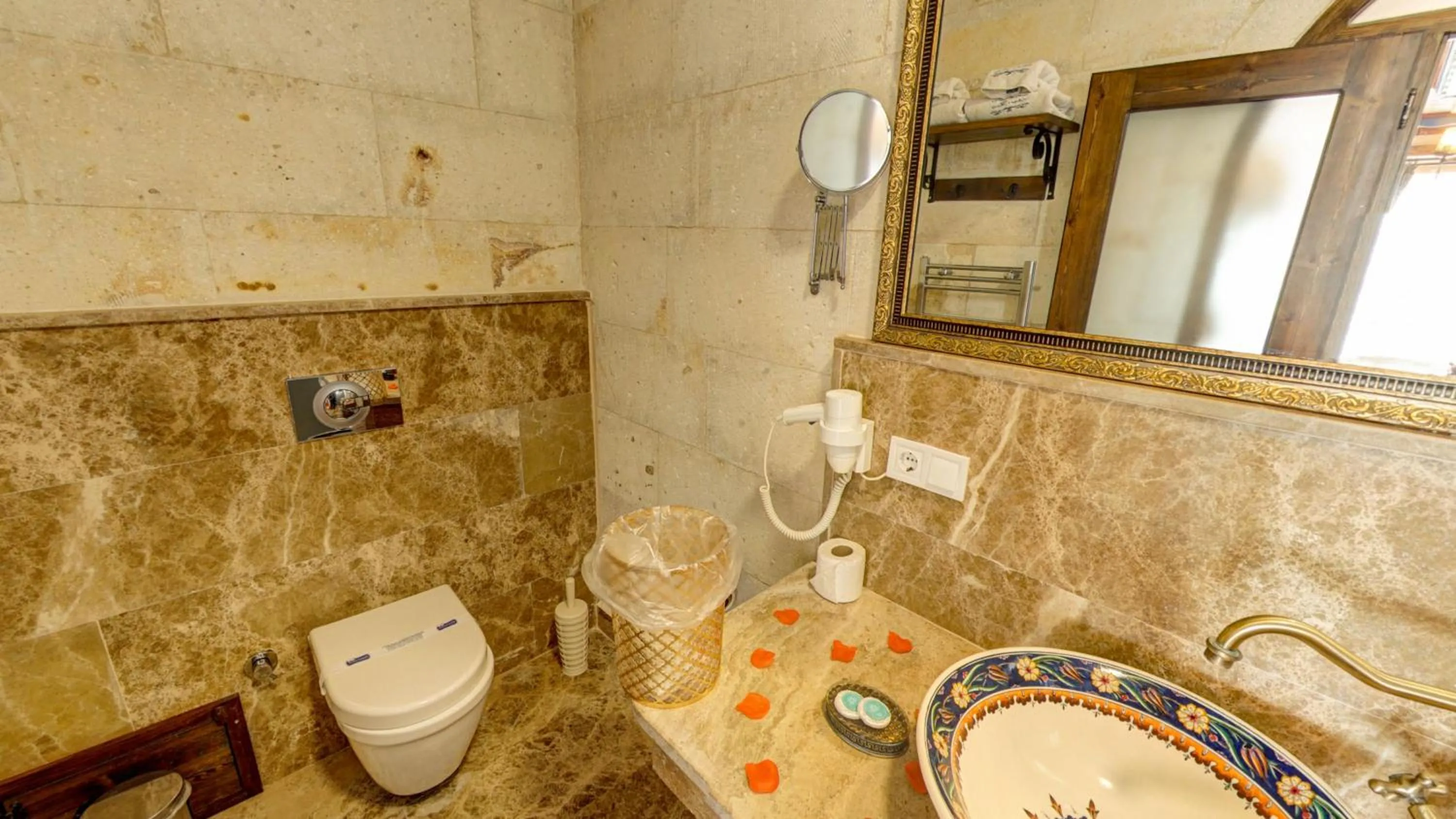 Bathroom in Hikmet's House