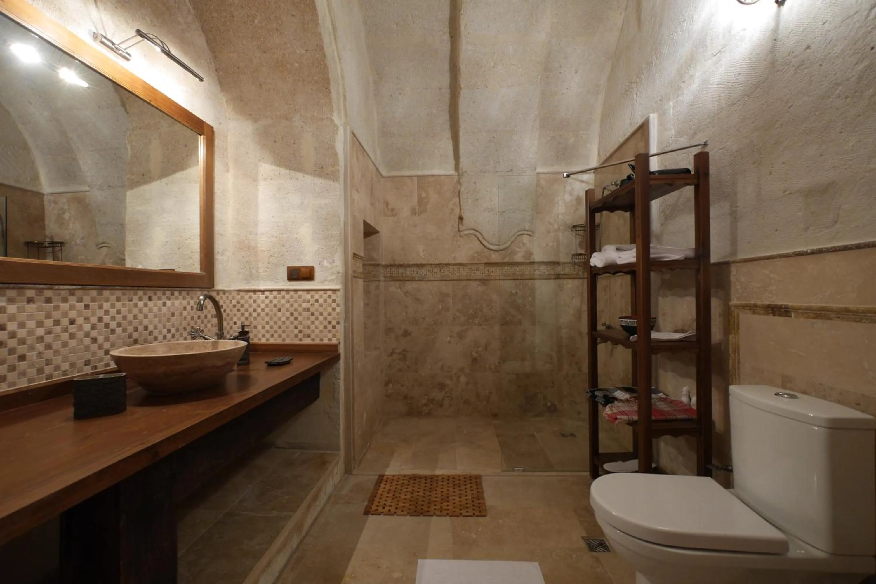 Shower in Hikmet's House