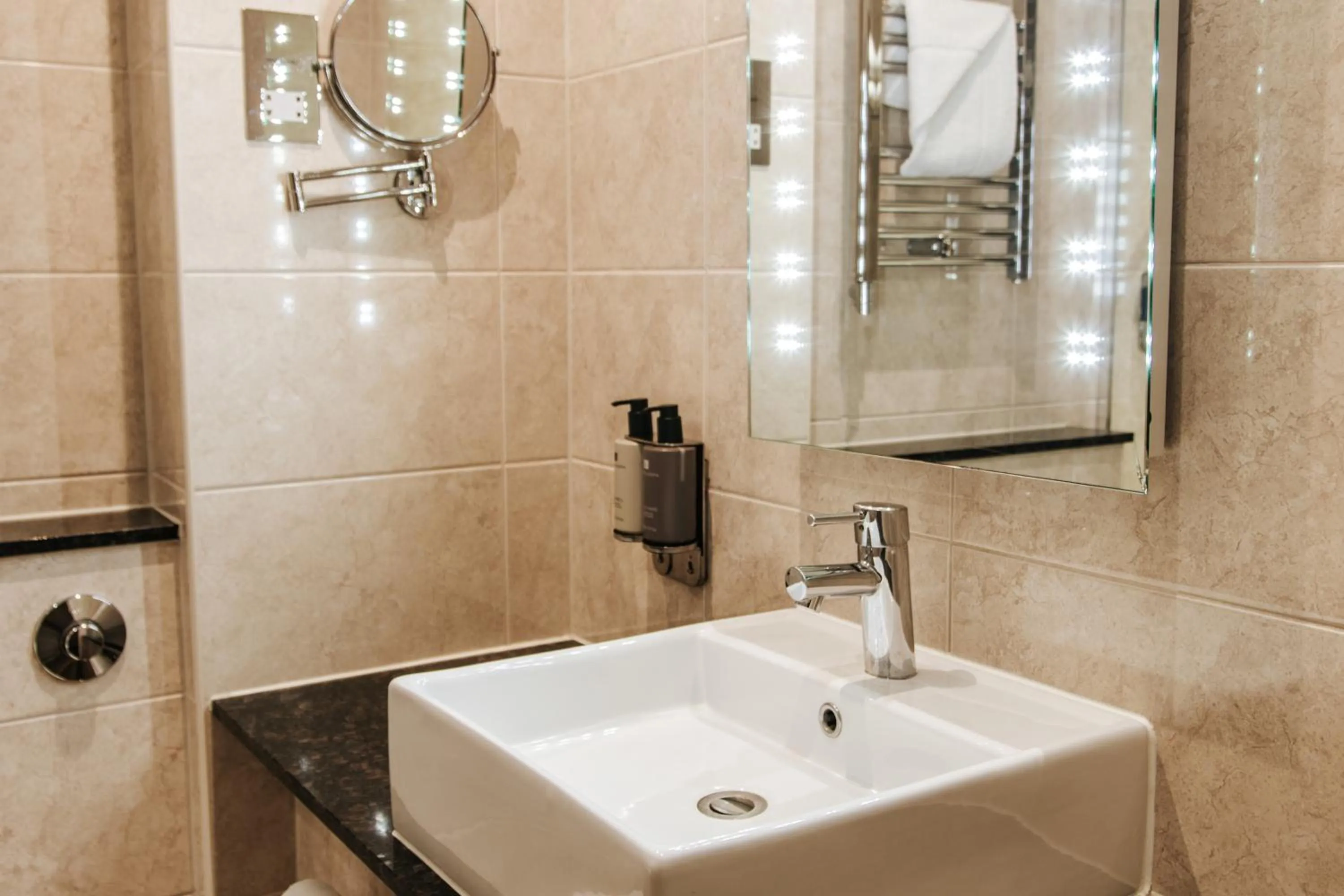 Manor House Hotel & Spa, Alsager