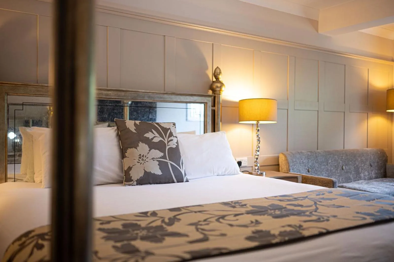 Bed in Manor House Hotel & Spa, Alsager