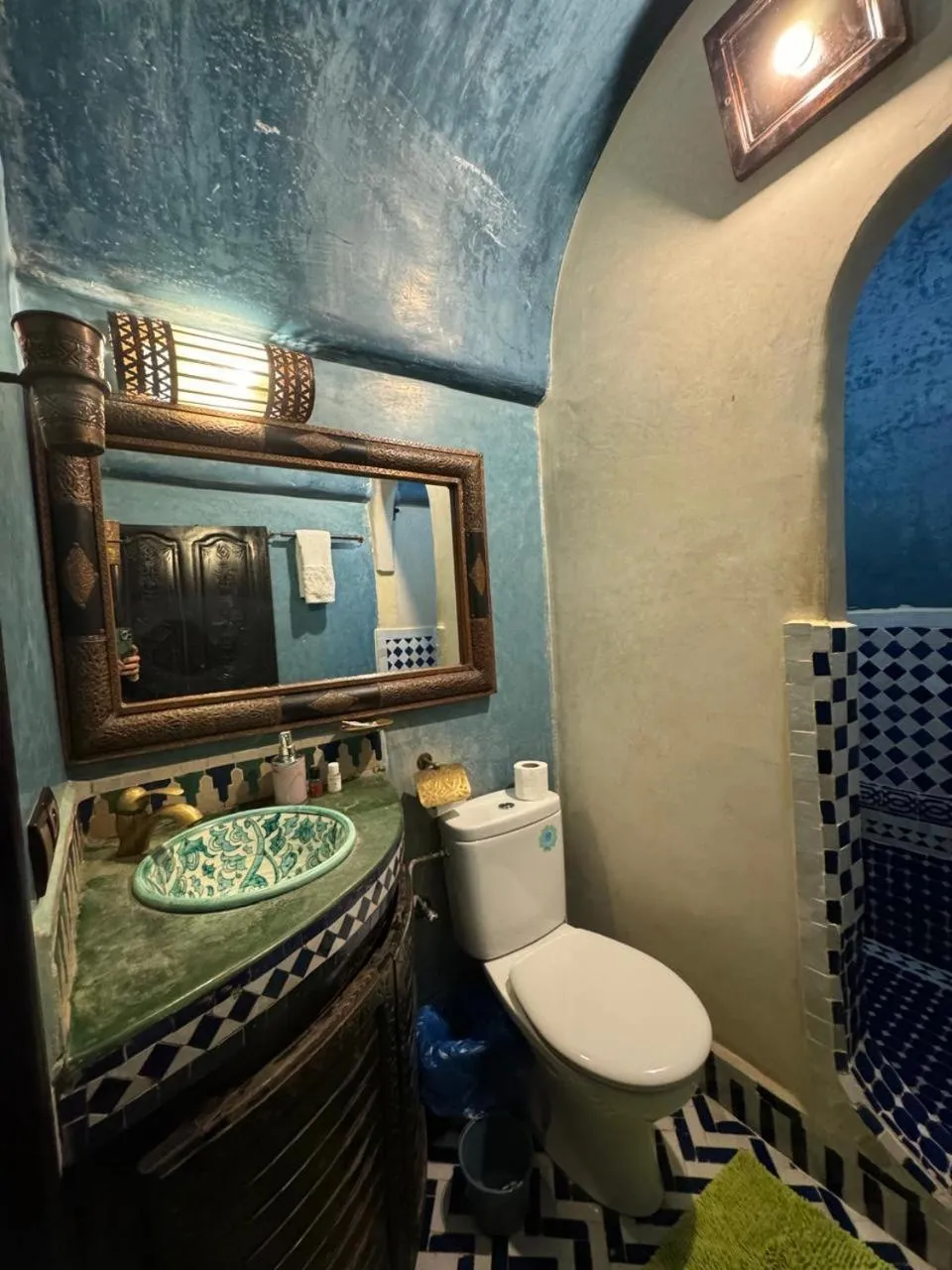 Shower in Riad Jnane Imlil