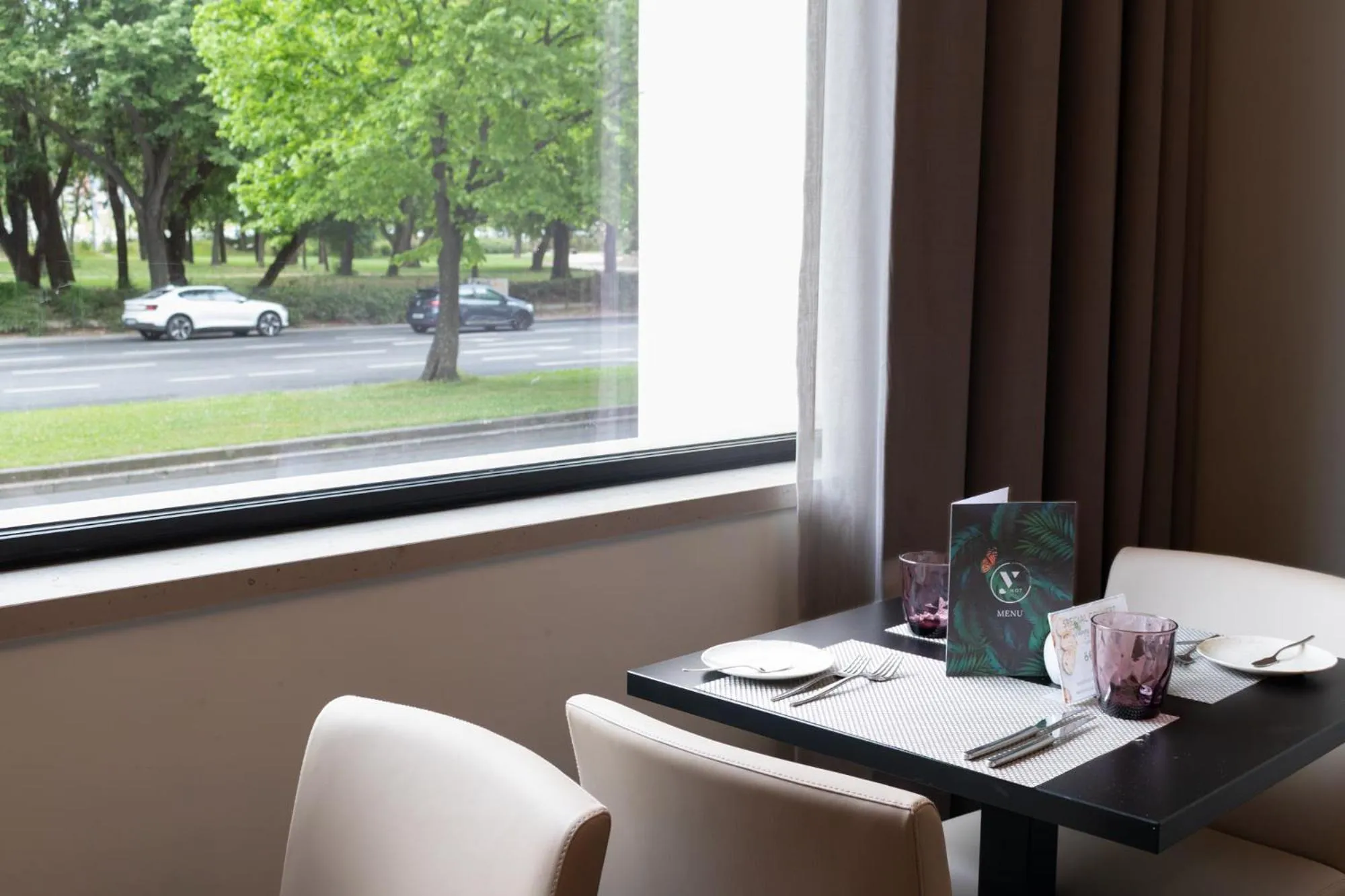 Restaurant/places to eat in MASA Hotel & Spa Campo Grande Collection